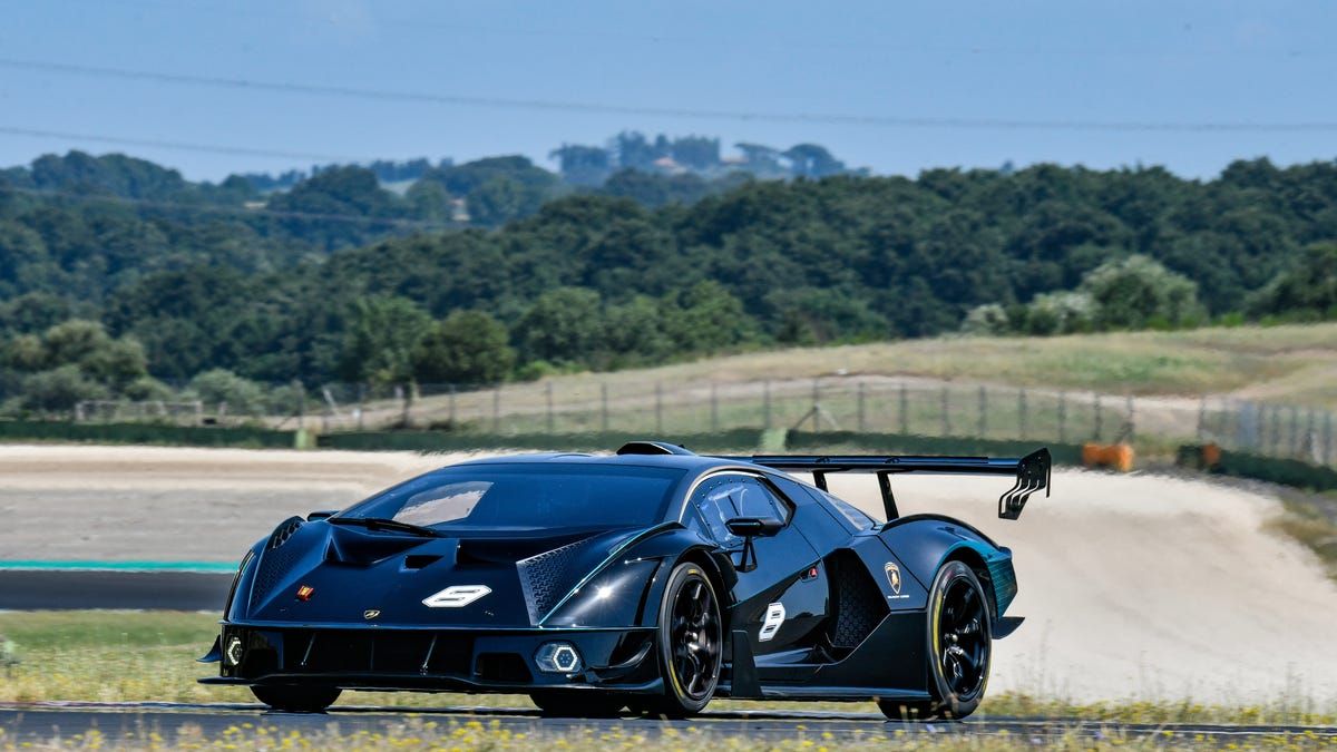 1200x675 Lamborghini Essenza SCV12 Is a Race Car Without a Race