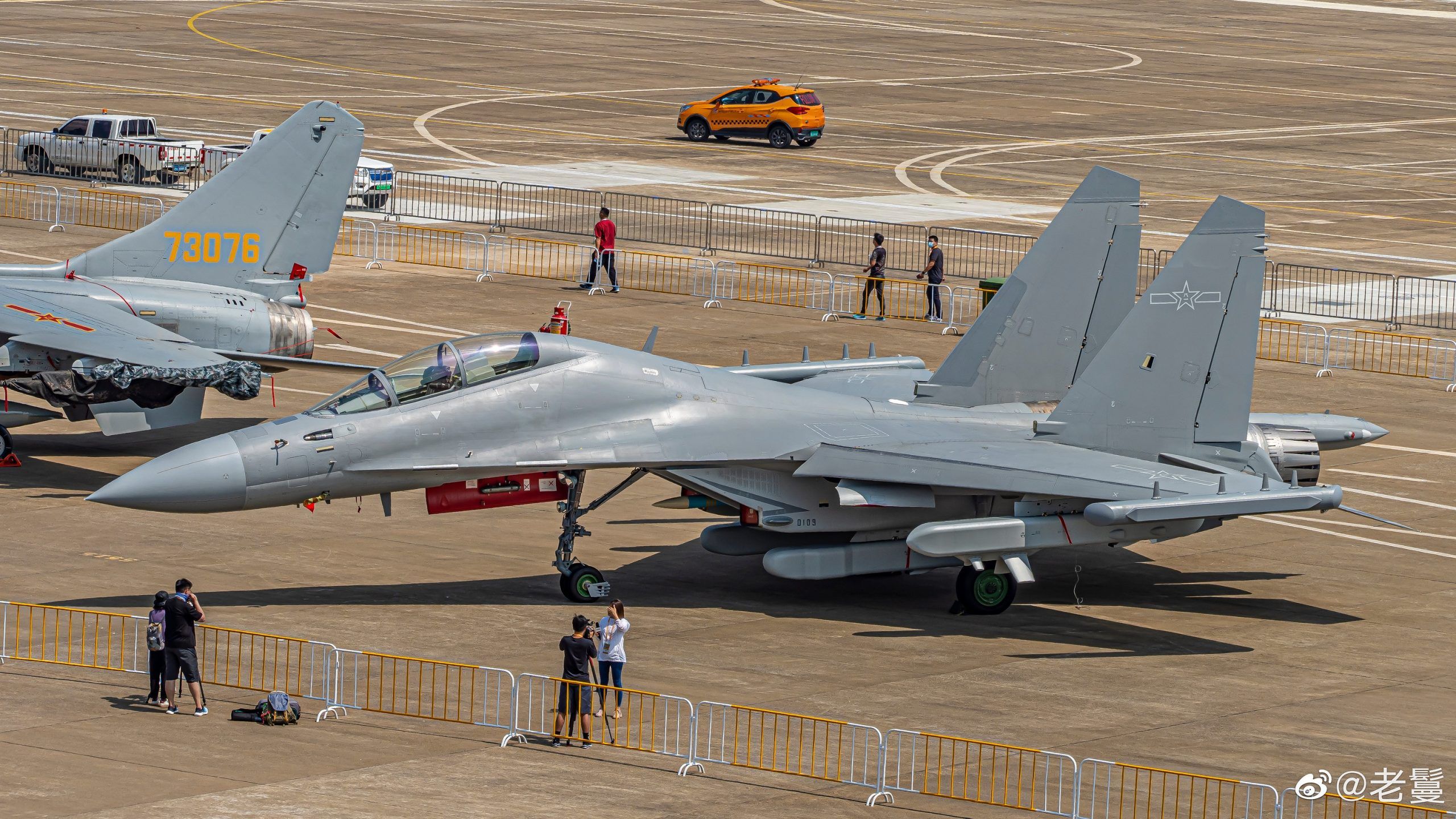 2560x1440 Airshow China Sees J 16D, Indigeniously Powered J 20 Make Show Debuts