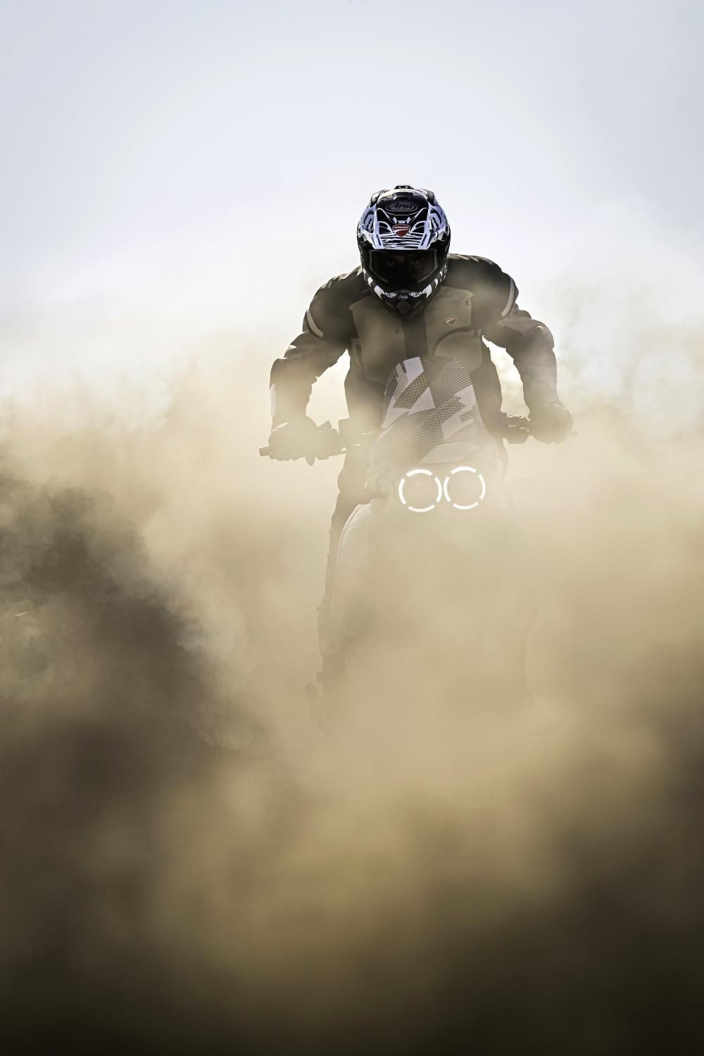 1000x1500 Ducati DesertX Wallpaper