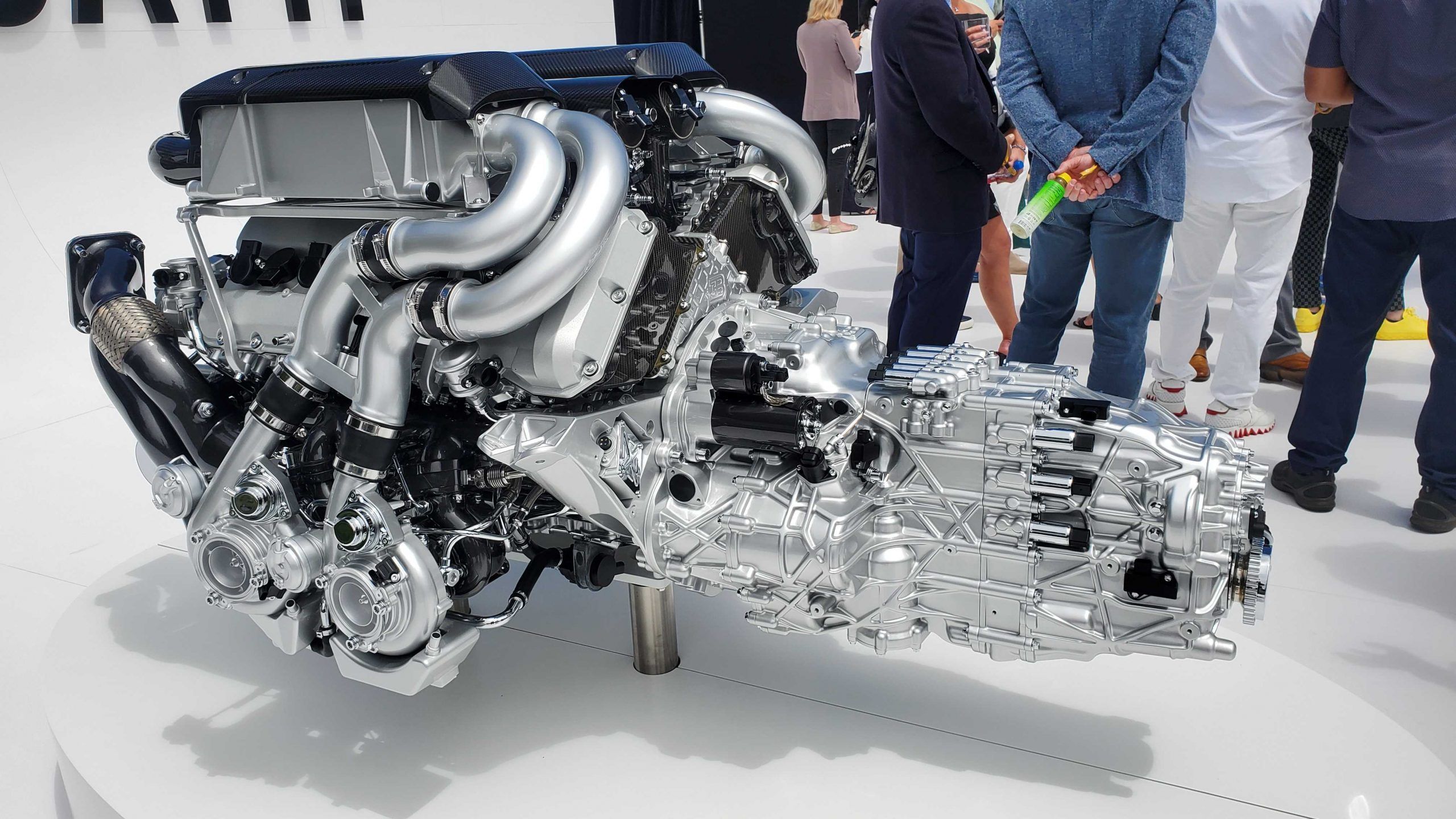 2560x1440 The Bugatti W16 Mistral Is The Swan Song For The Incredible W16 Engine