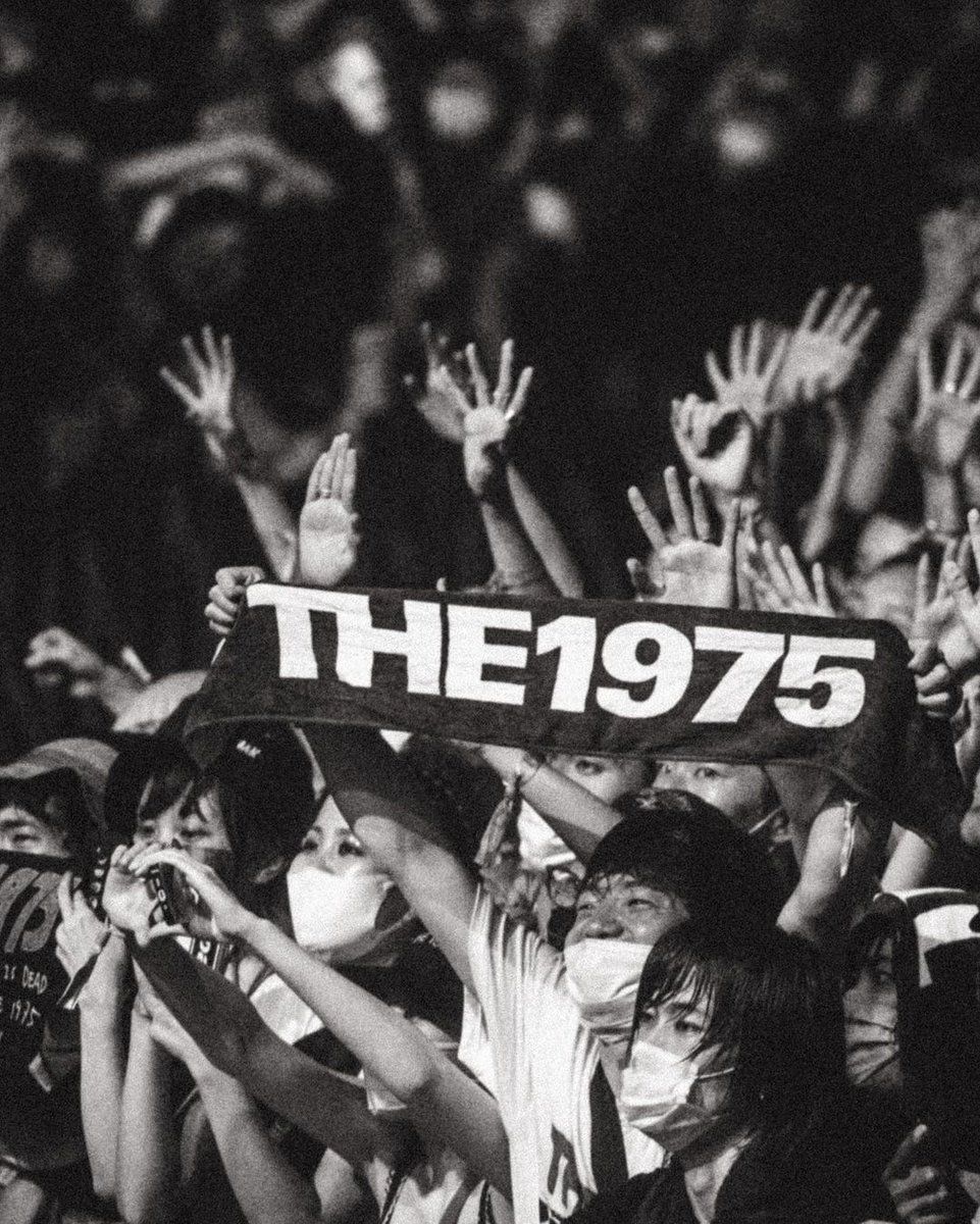 961x1200 The 1975 in Tokyo