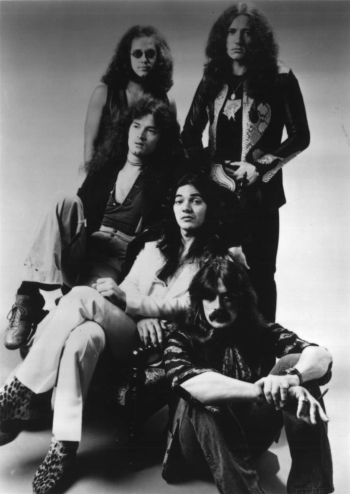 1228x1731 Download English Band Deep Purple 1975 Photograph Wallpaper