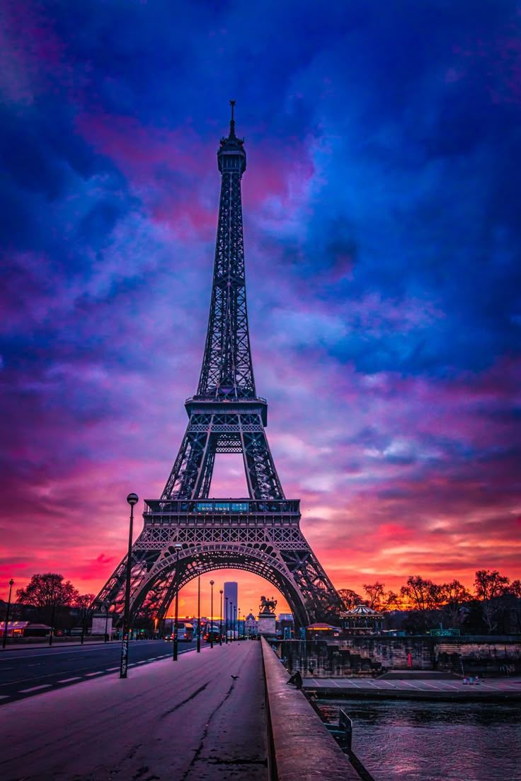 736x1104 Eiffel Tower Sunset Fine Art Print: Paris France Landscape