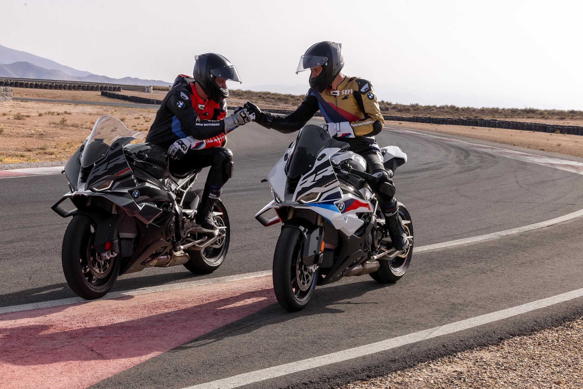 2025x1351 BMW S1000RR Review