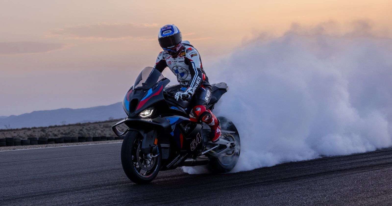 1600x840 BMW S 1000 RR And M 1000 RR Breaks Cover