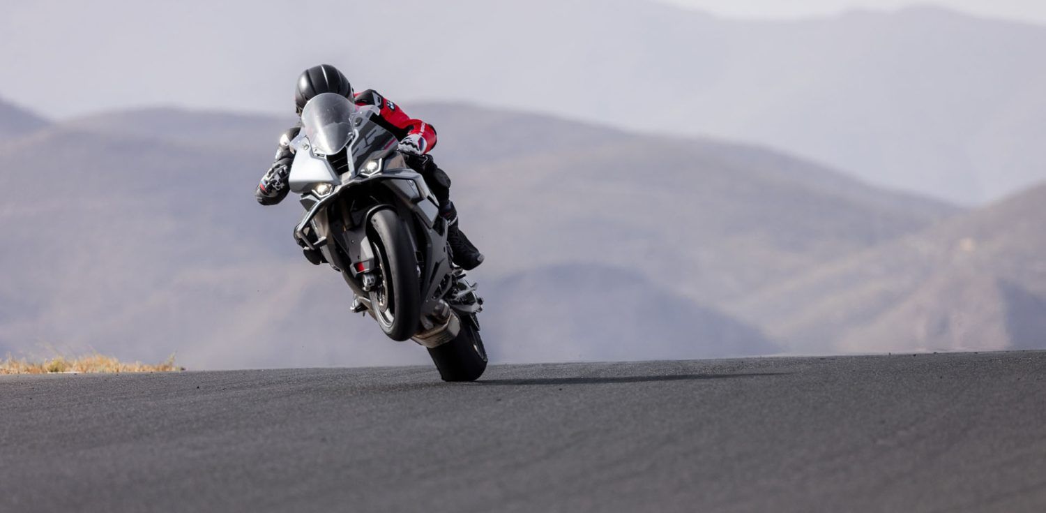 1500x735 Bike Review BMW S 1000 RR & M 1000 RR Track Test
