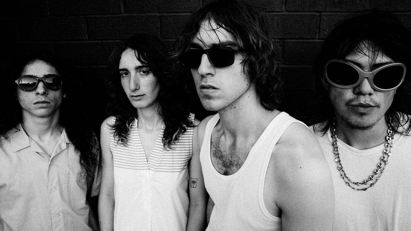 1600x900 Geese announce fall tour, Forest Hills Stadium included ++ watch Courtney Love sing Au pays du cocaine