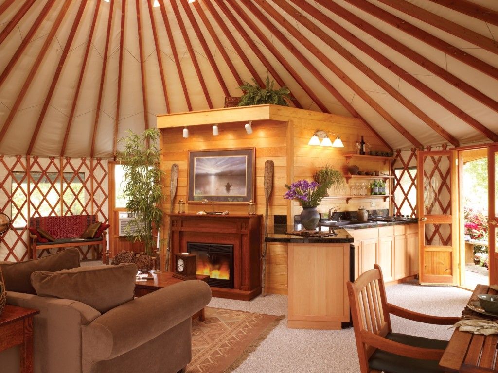 1024x768 Glamping with Pacific Yurts
