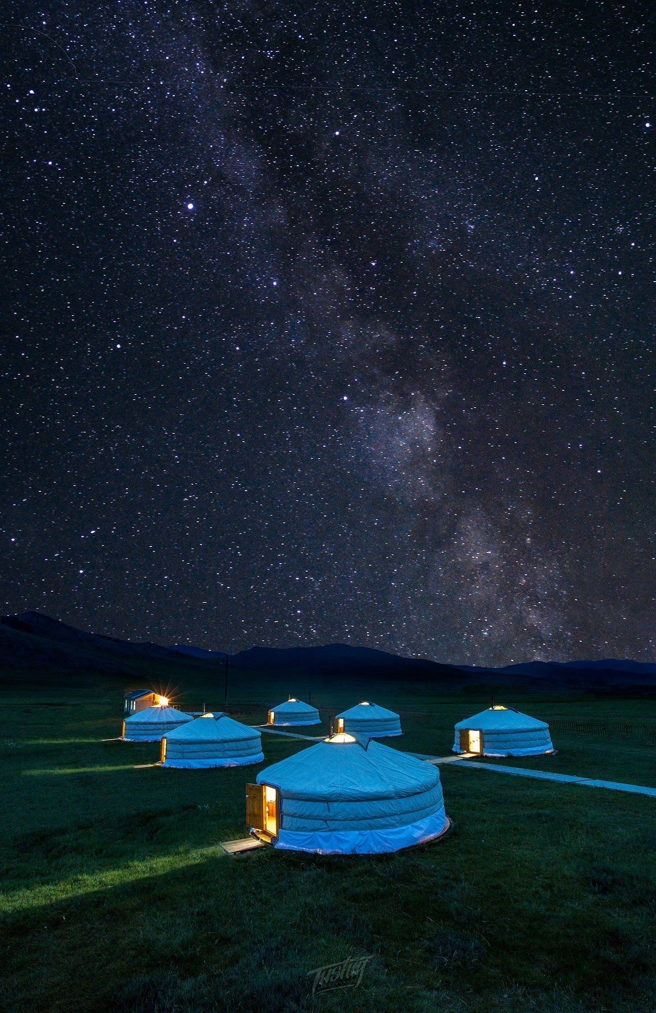 1296x2000 Yurt Wallpaper