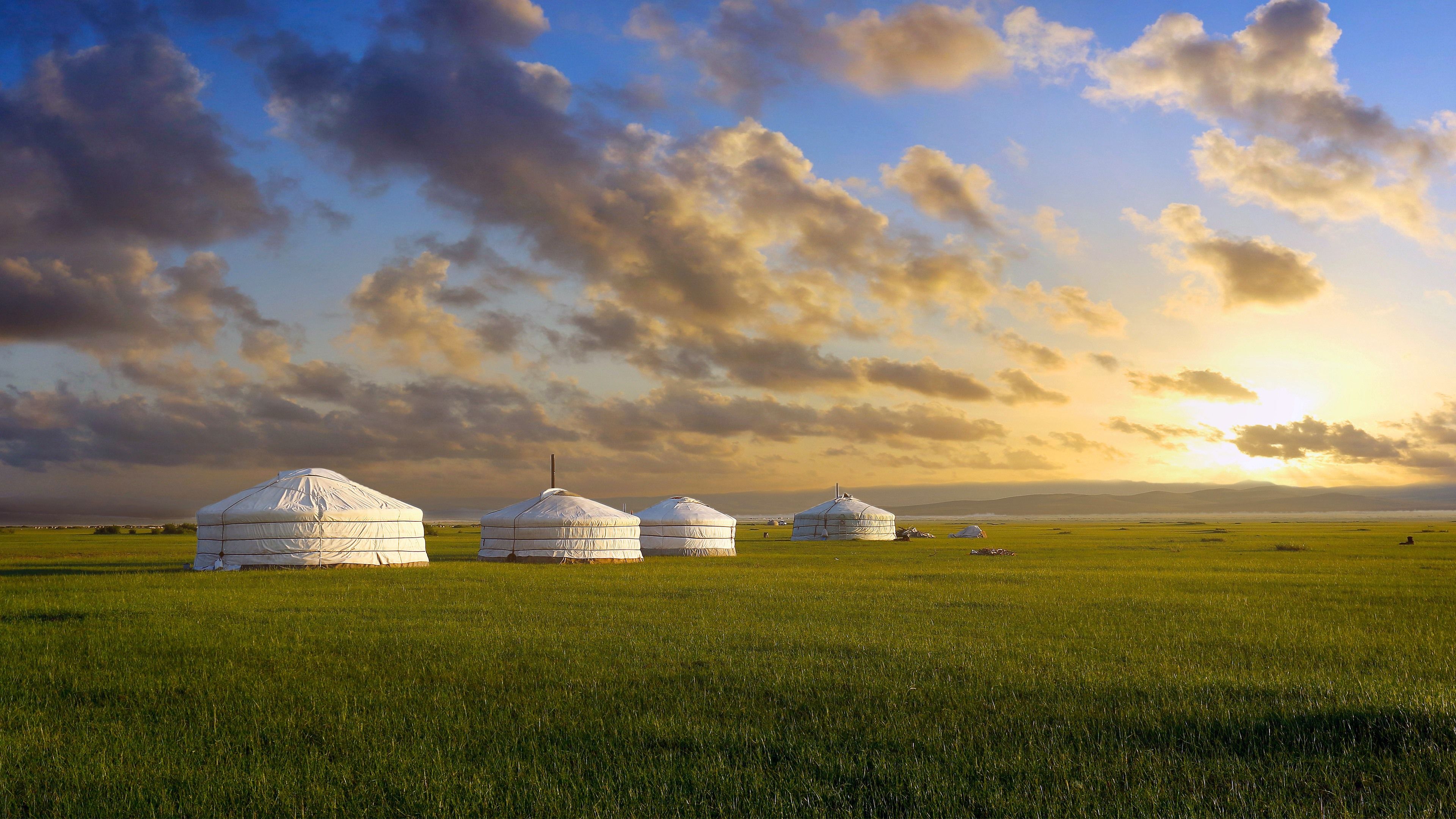 3840x2160 Yurts in the grasslands of Mongolia Bing 4K