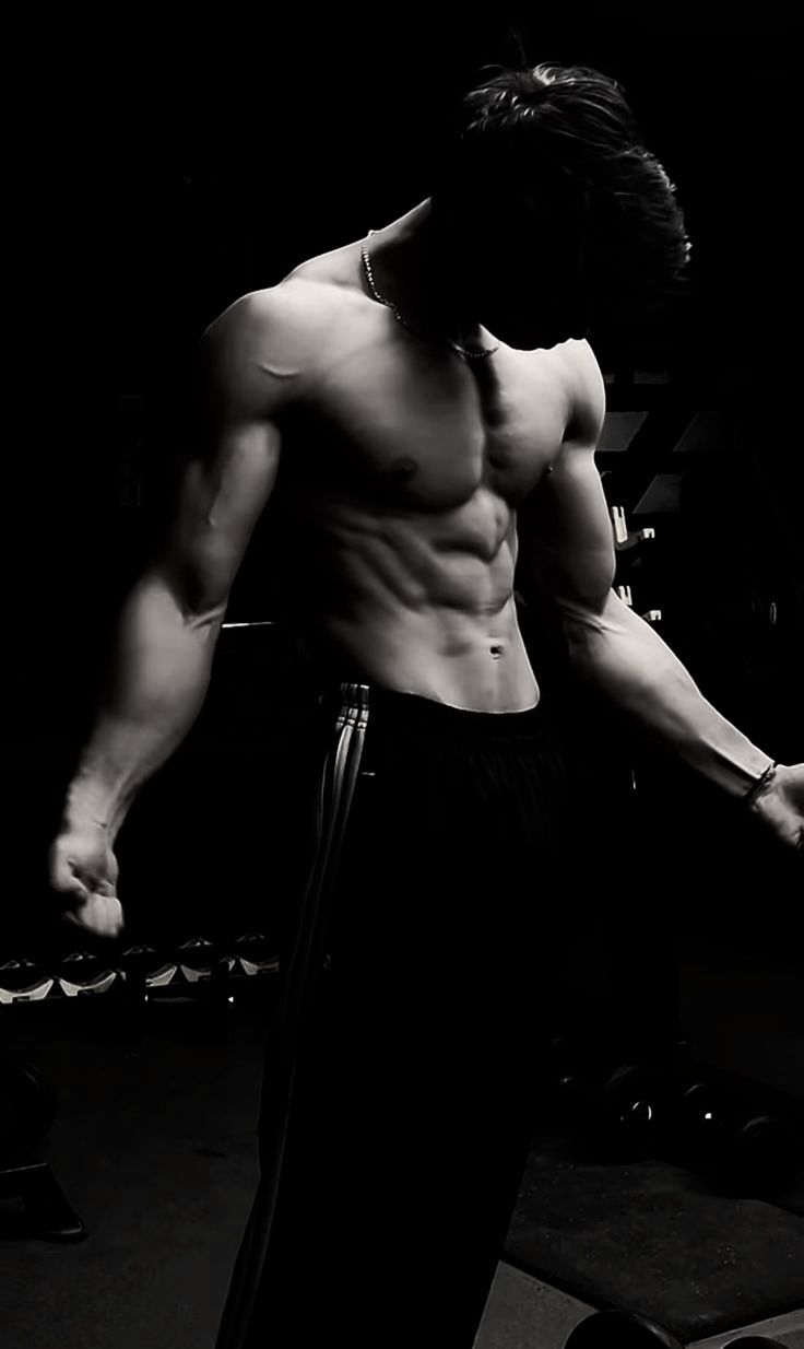 736x1234 Body builder black and white. Body builder aesthetic, Gym men wallpaper, Male fitness photography