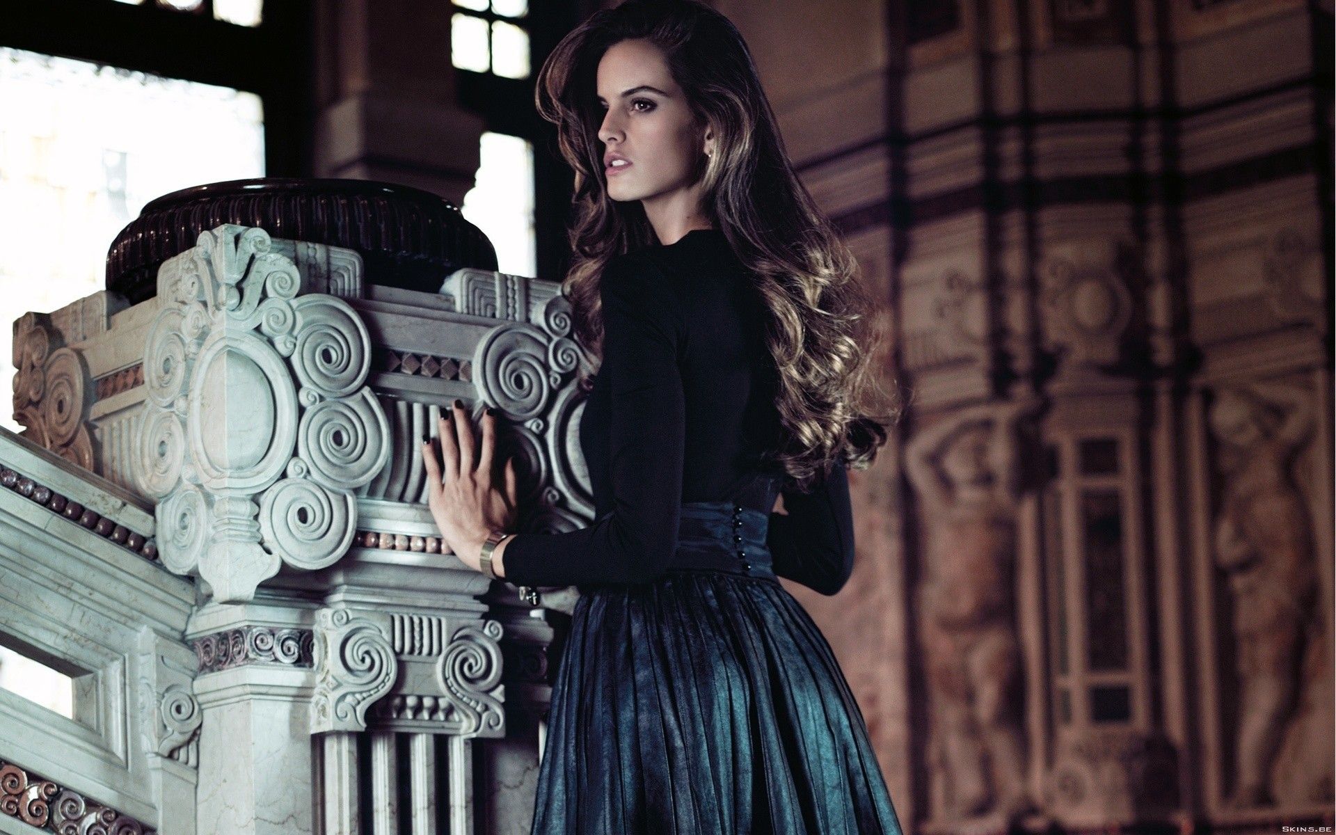 1920x1200 women, brunette, model, Izabel Goulart, women indoors, long hair, standing, classy, black dress, looking back, indoorsx1200 Wallpaper