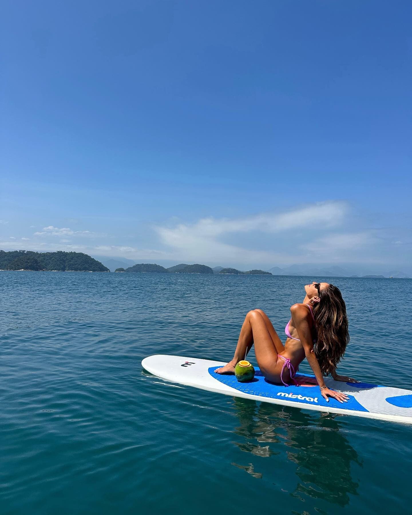 1440x1800 PHOTO/ Obsessed with the beach, Izabel Goulart raises temperatures: We return to the open shower