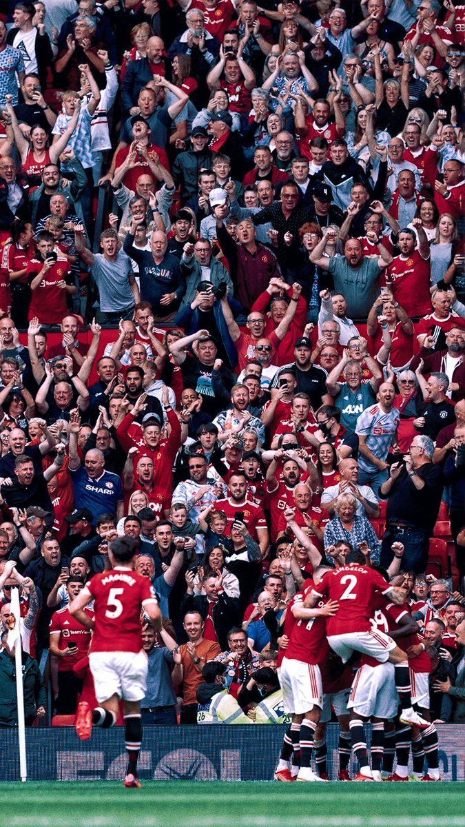 675x1200 manutd_hqs