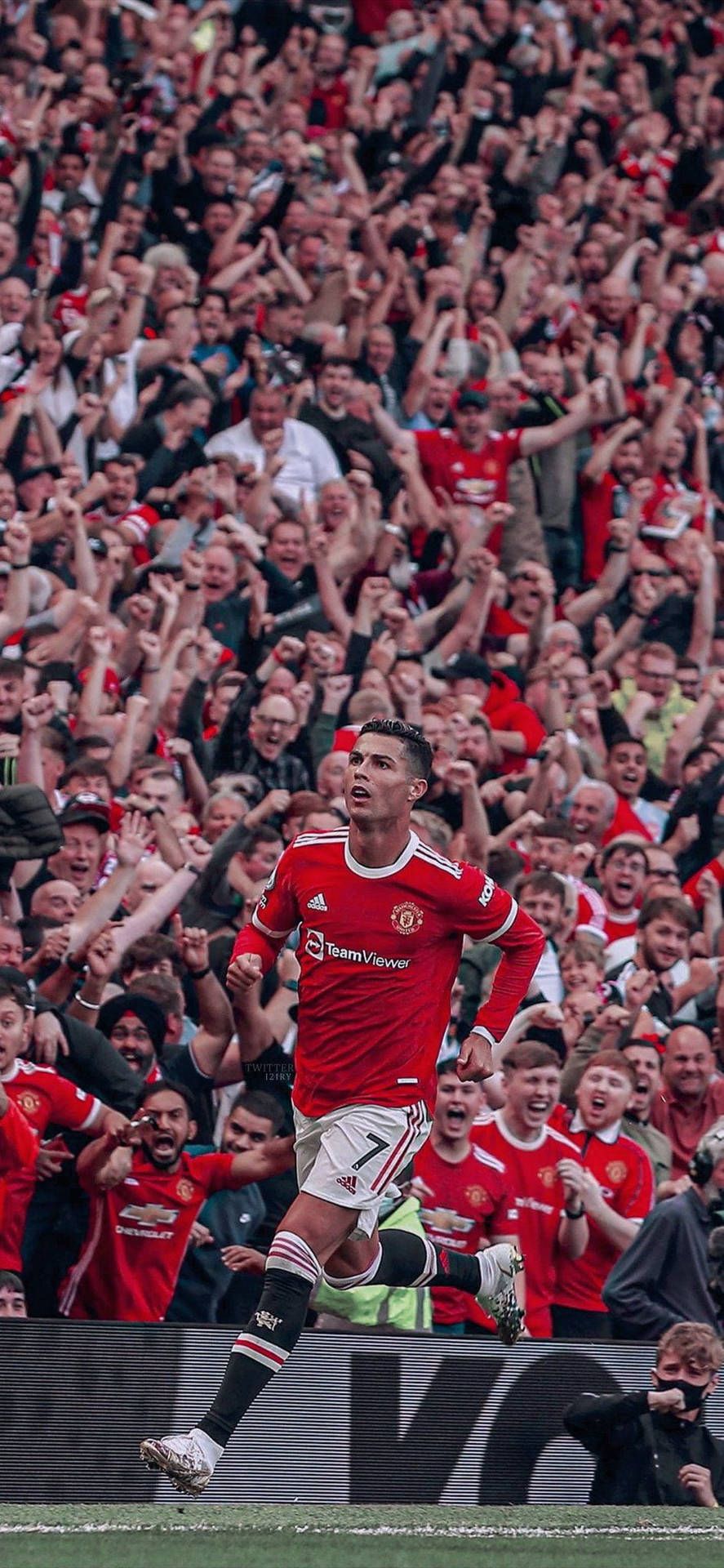 887x1920 Download Crowd Cheering For Manchester United Mobile Wallpaper