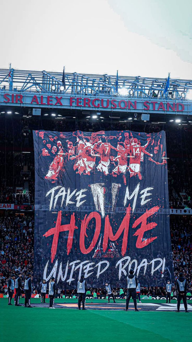 736x1308 Manchester united fans. Manchester united wallpaper, Soccer picture, Manchester united