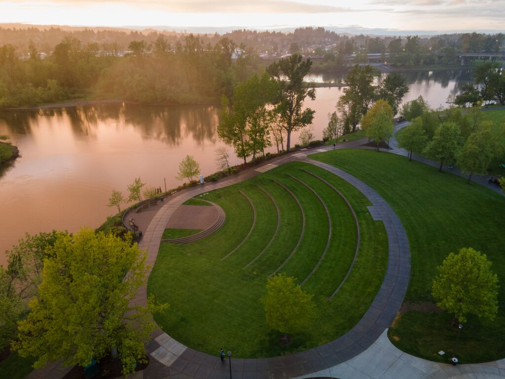 1024x768 Riverfront Park • Salem • Oregon Runs