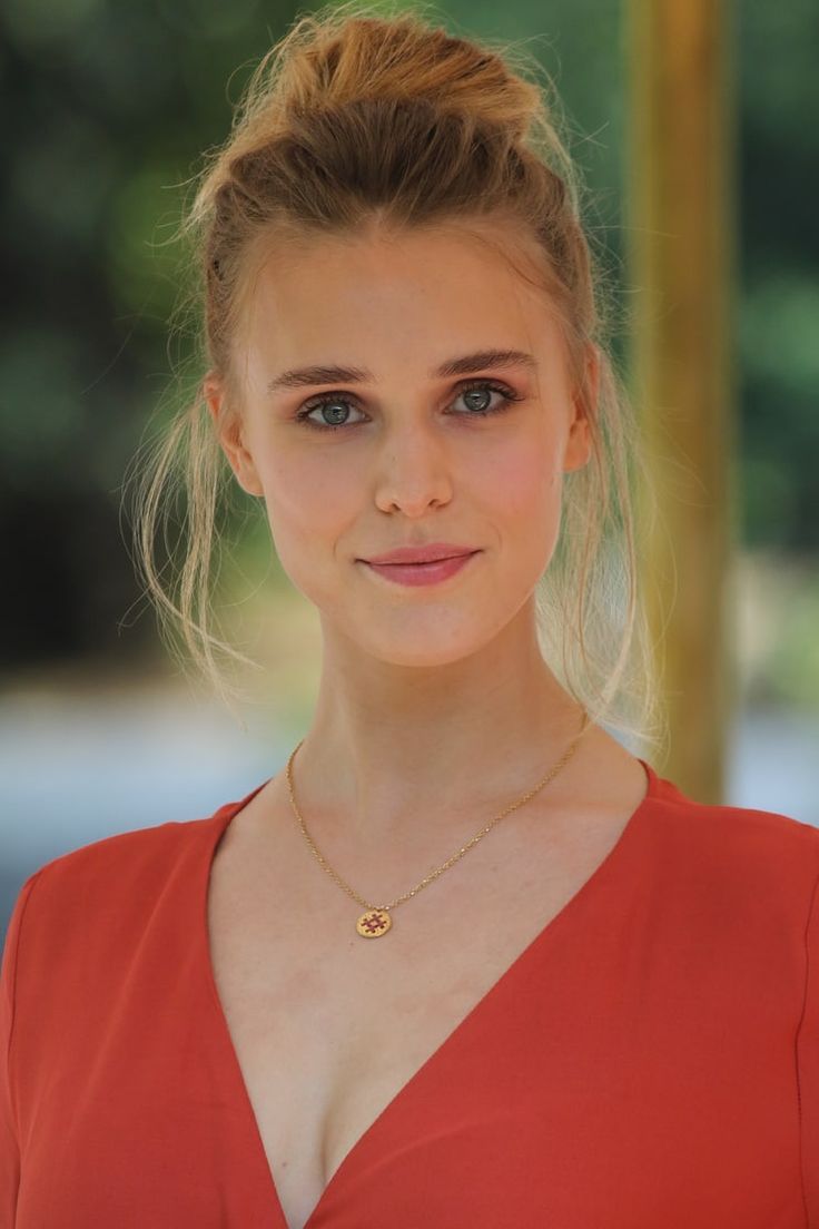 736x1104 Who would you cast Gaia Weiss as in the MCU?