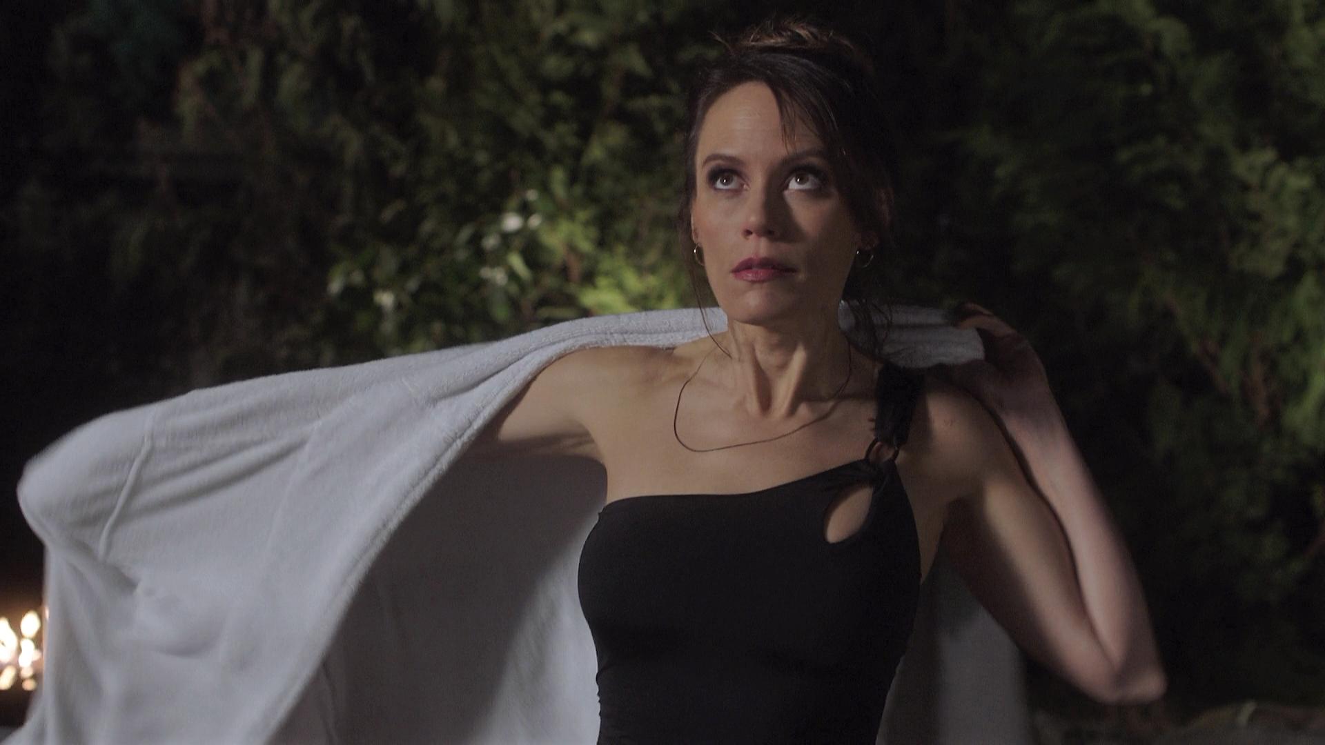 1920x1080 Supernatural Unity (TV Episode 2020) Swallow as Amara