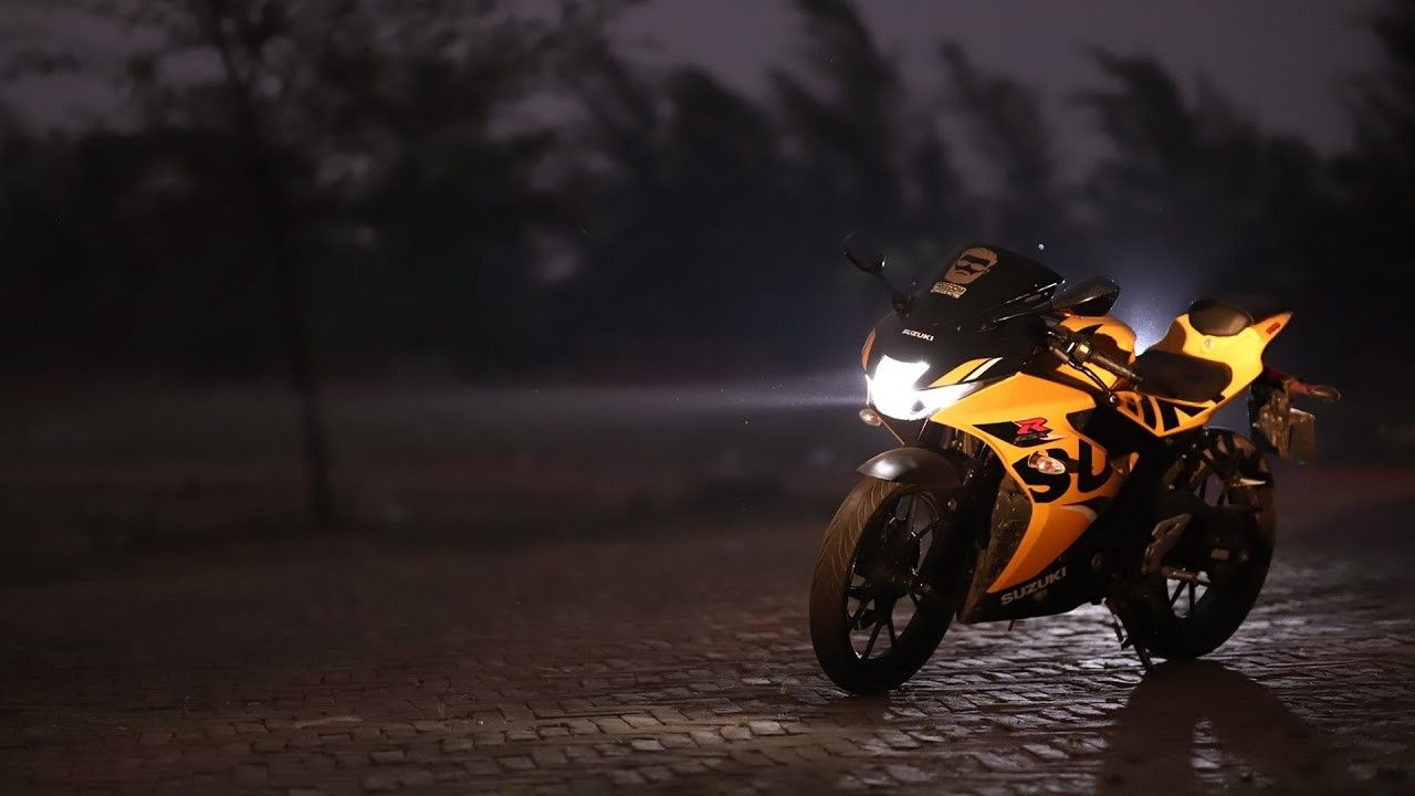 1280x720 Suzuki GSX R (Yellow)