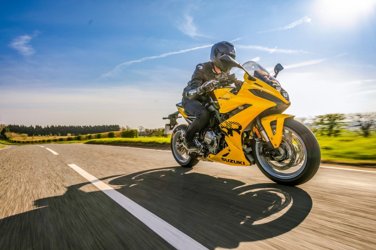 1440x960 Yellow And Black Suzuki GSX 8R Limited To 60 UK Units
