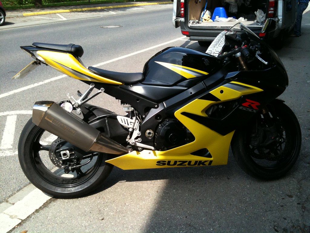 1024x768 Suzuki GSXR 1000 K5. Suzuki GSXR 1000 K5