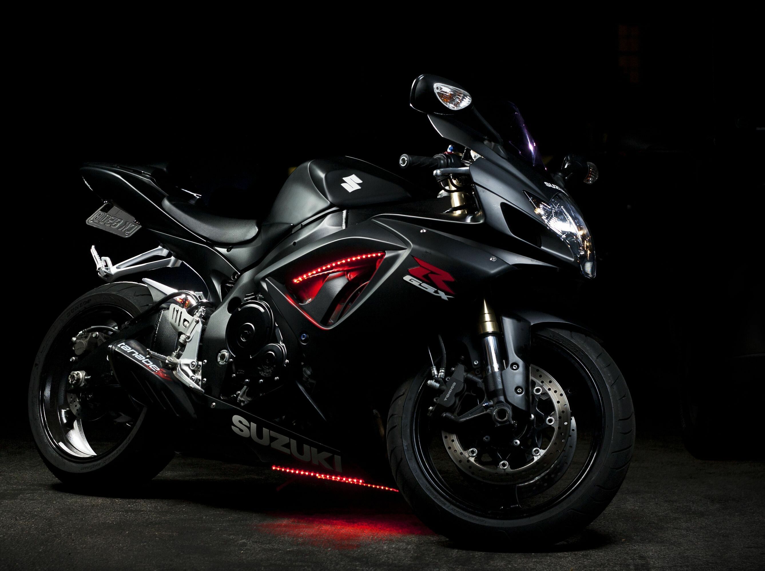 2675x1996 GSX R Wallpaper