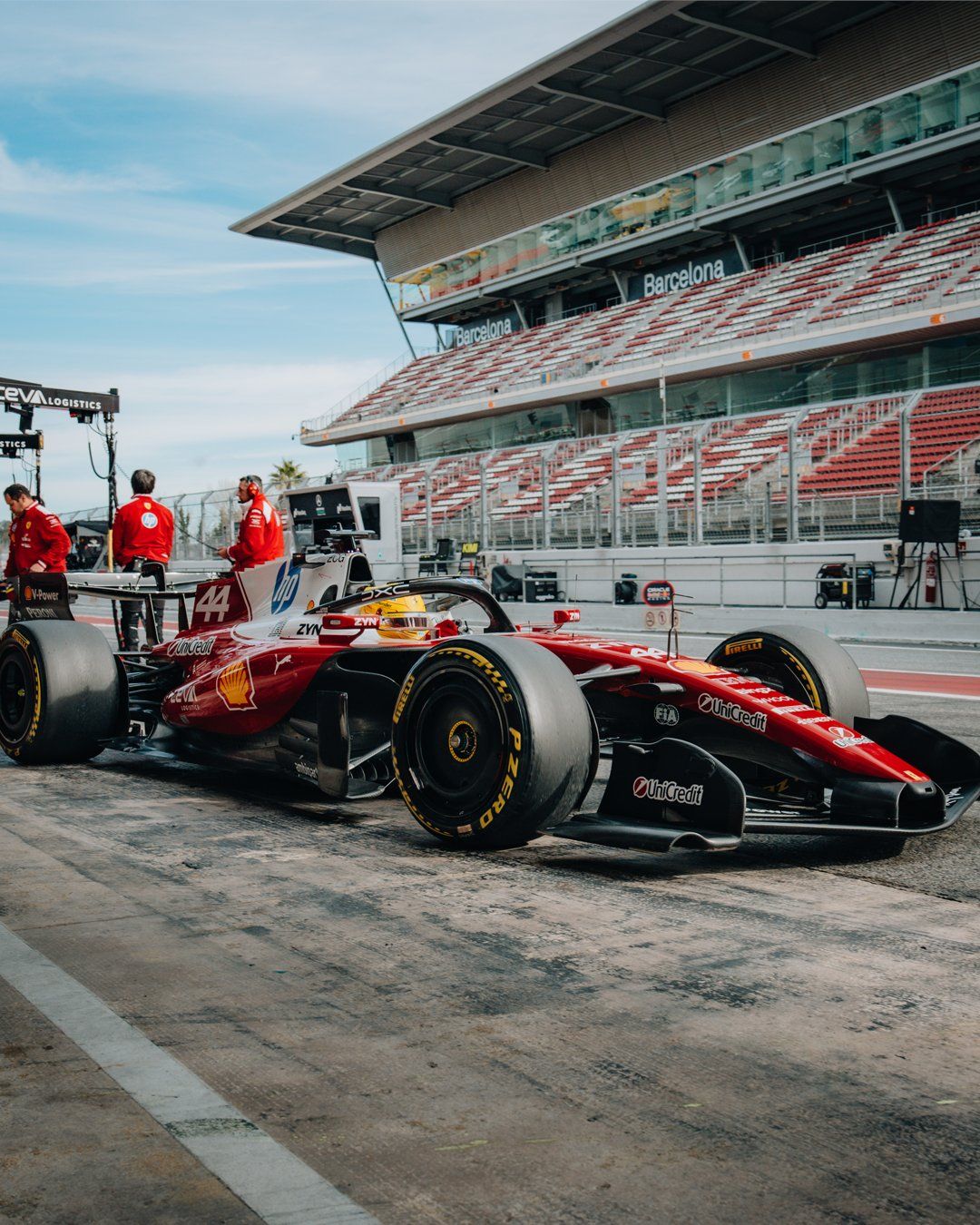 1080x1350 Hamilton recalls an “enjoyable week” for Ferrari at the 2026 F1 Barcelona shakedown