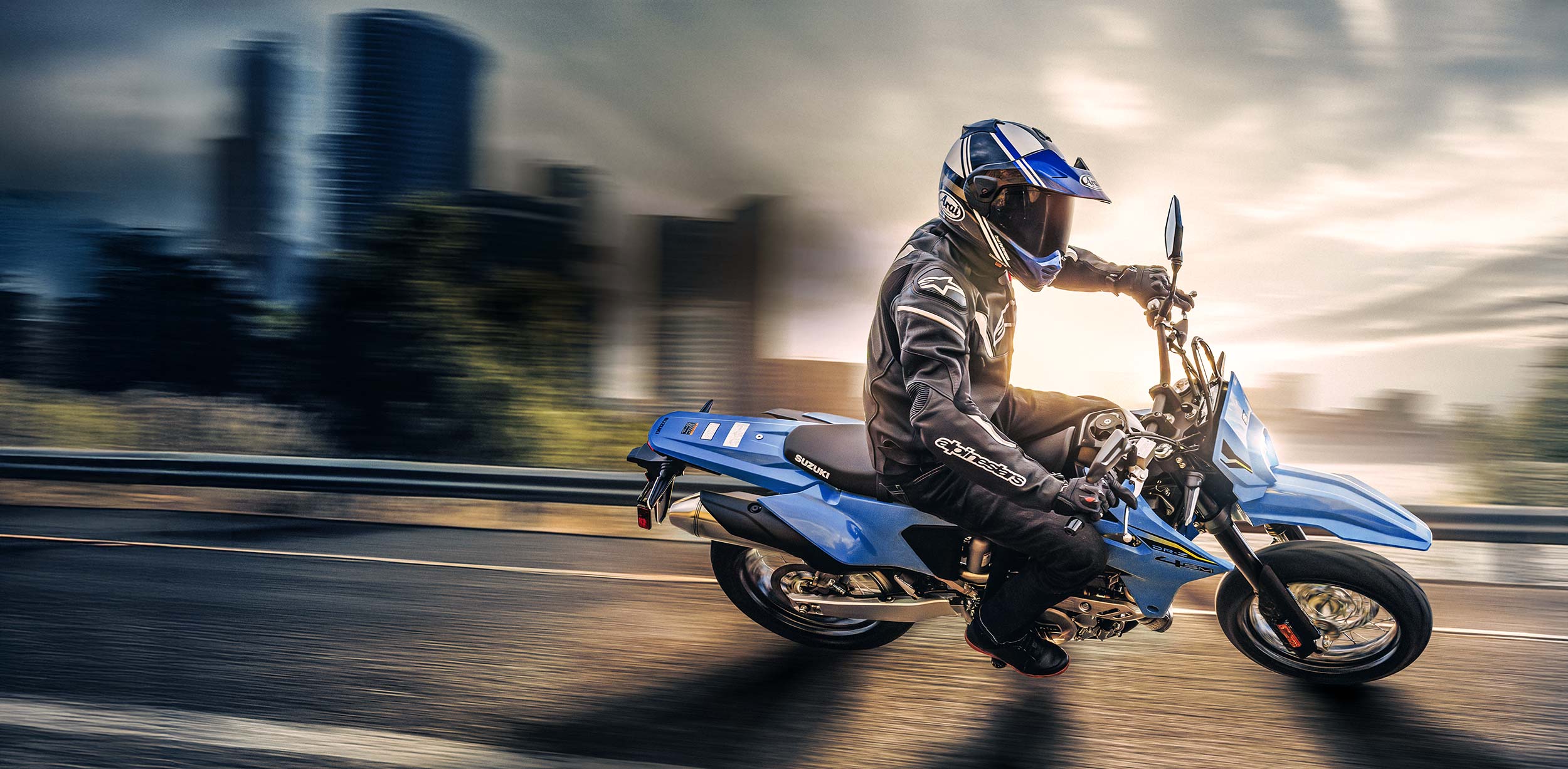 2500x1227 Suzuki Cycles DR Z4SM