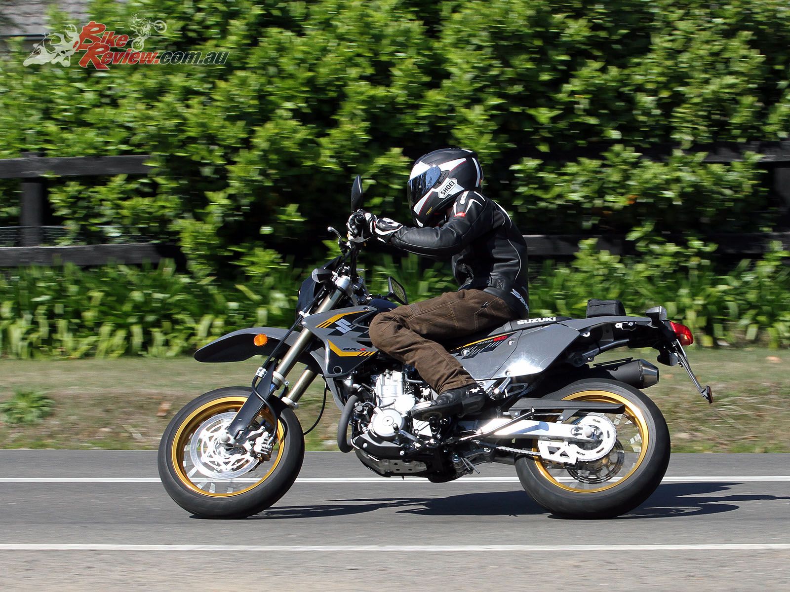 1600x1200 Suzuki DR Z400SM Review (35)