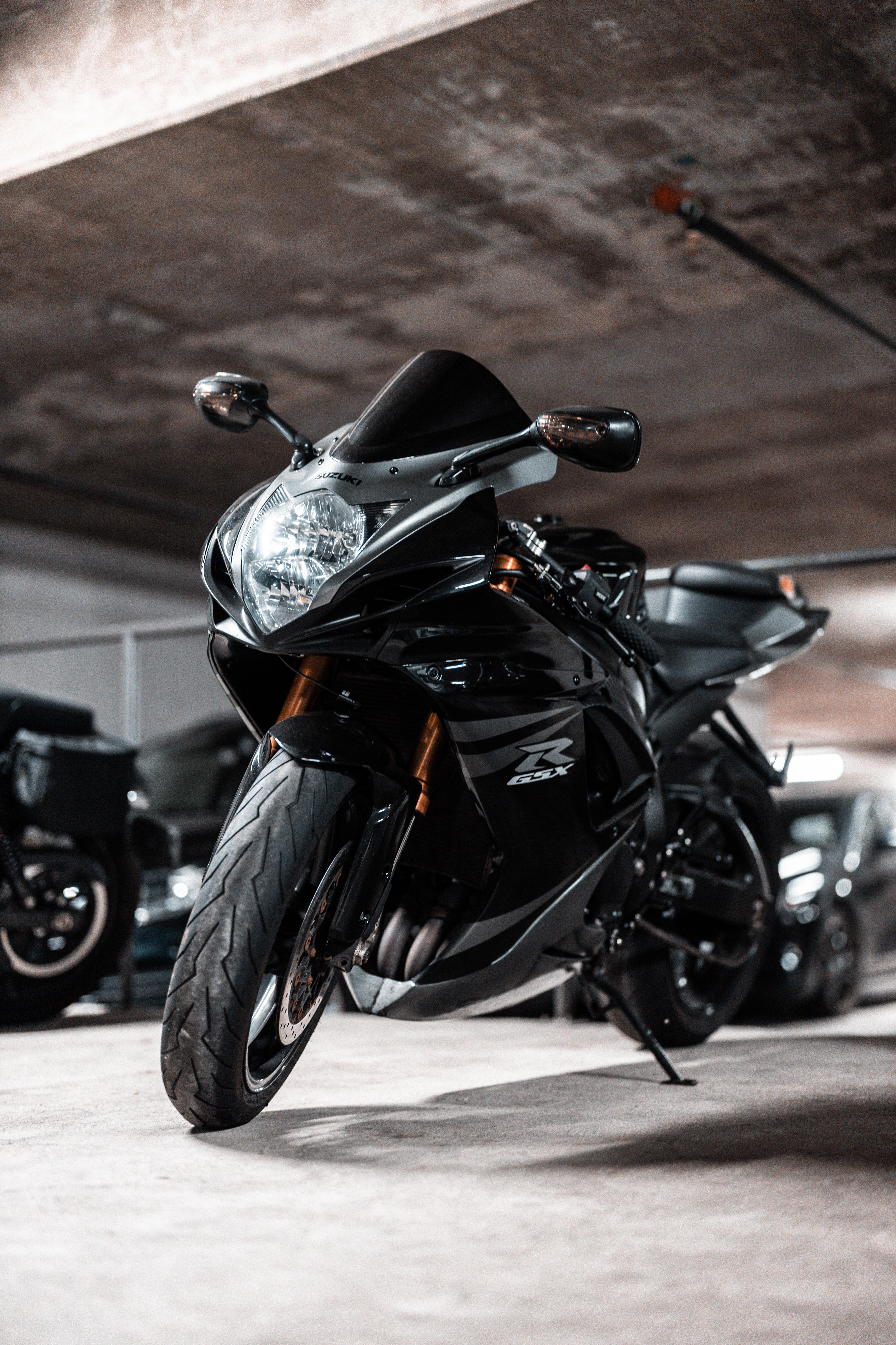 4480x6720 Bought my first bike a few weeks ago! 2012 GSXR 750
