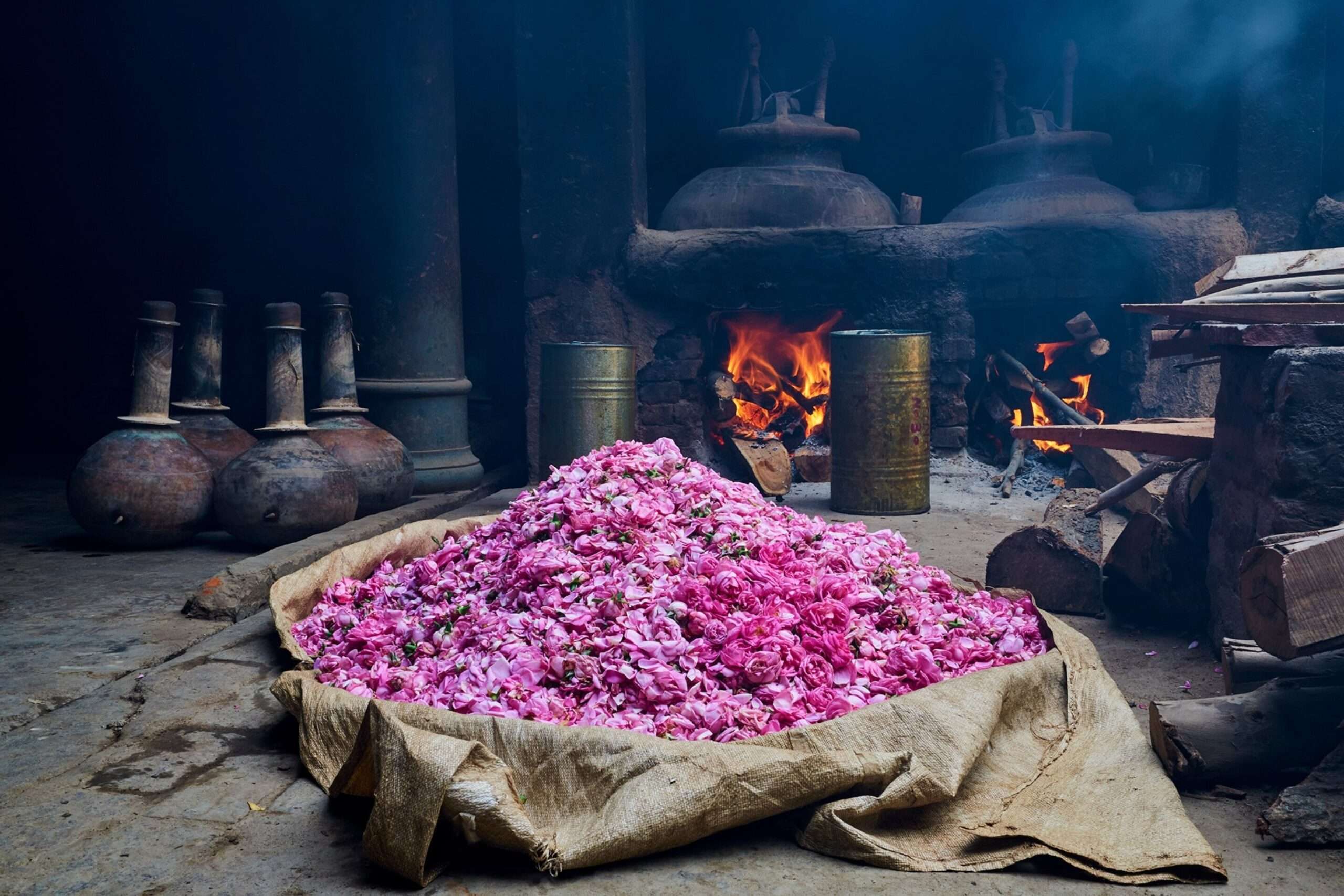 2560x1707 Kannauj Attar Making