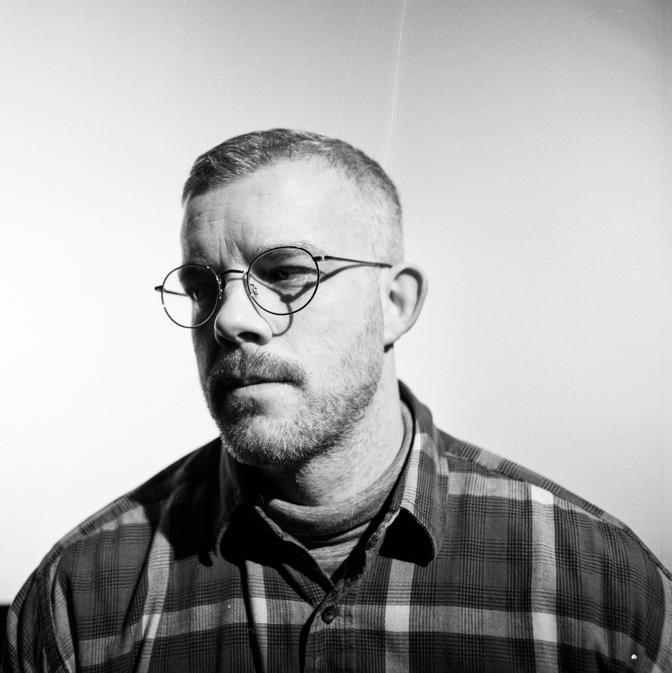 2560x2563 In 'Plainclothes, ' Russell Tovey Exorcises Old Demons