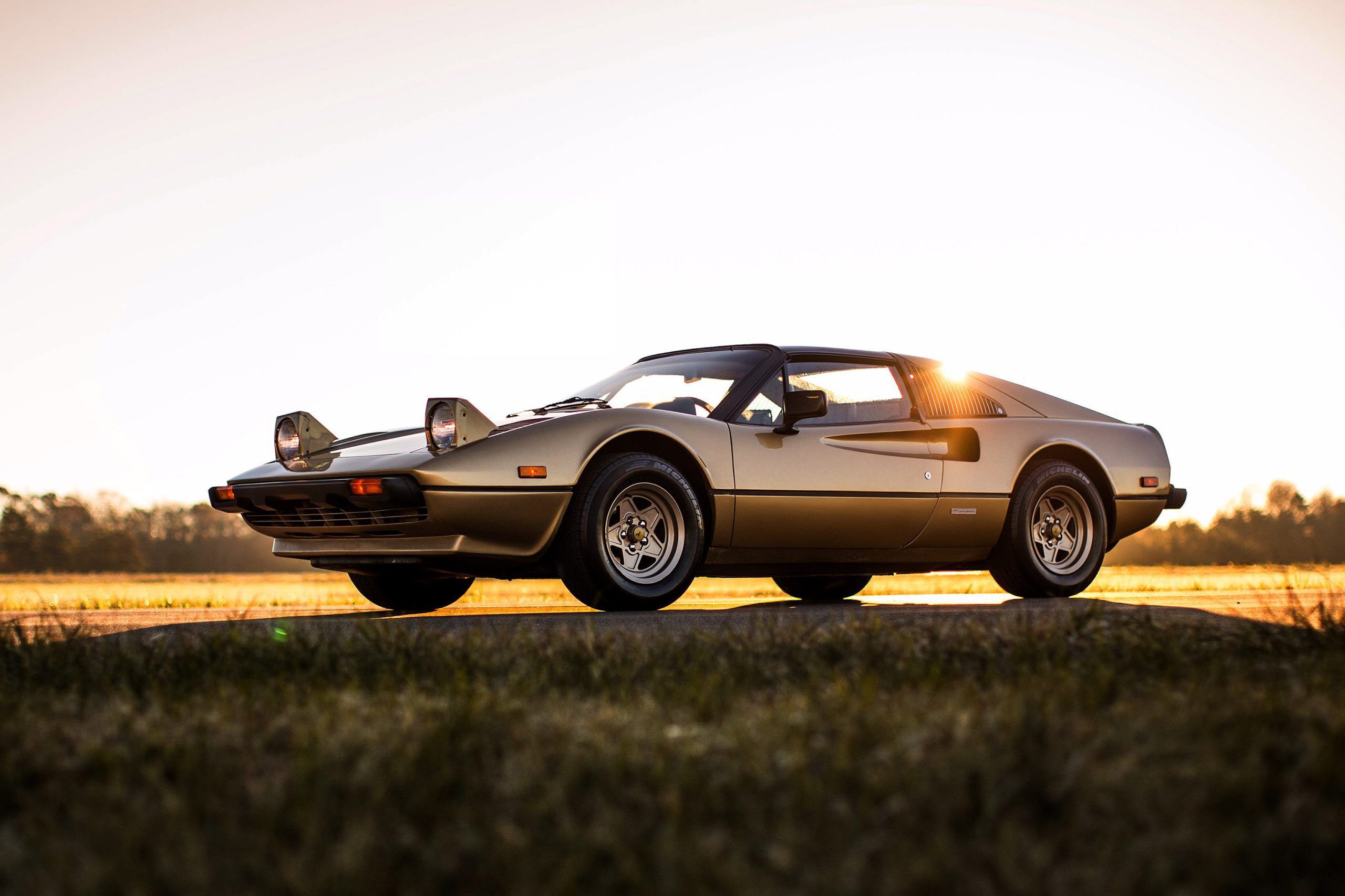 2560x1707 Ferrari 308 Wallpaper