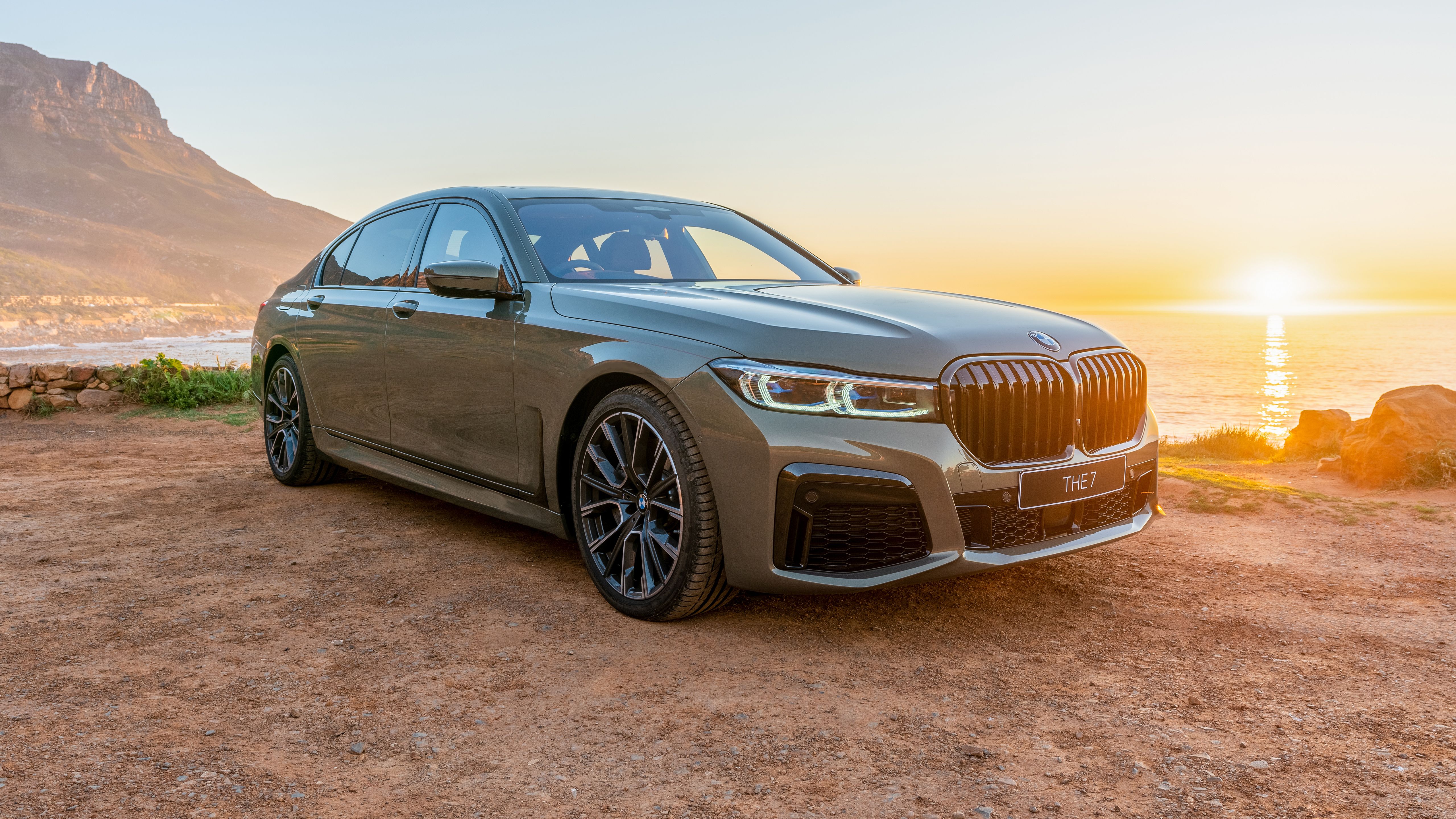 5120x2880 BMW 745Le xDrive Ellerman House 2020 5K Wallpaper Car Wallpaper