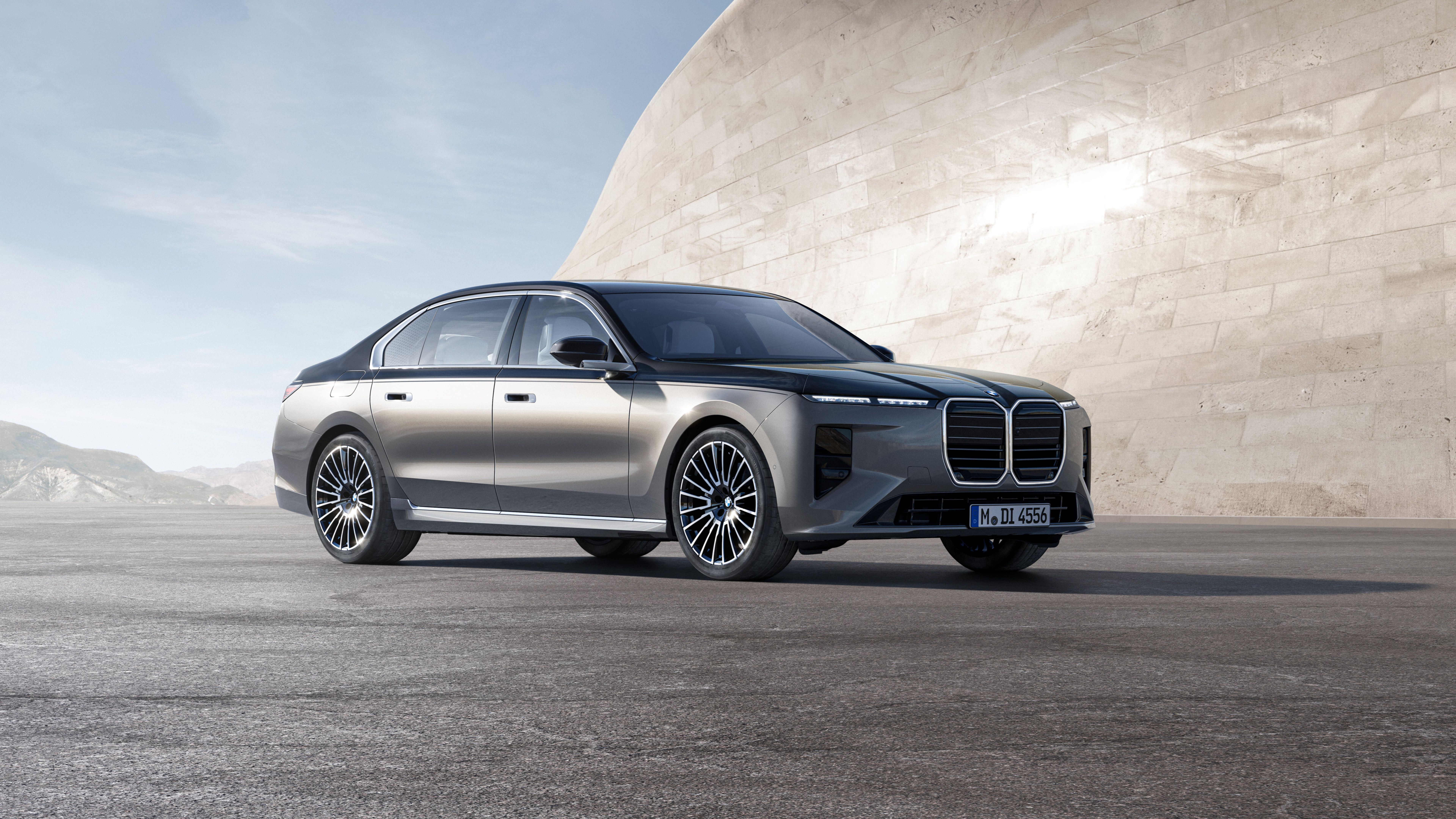 7680x4320 BMW 7 Series 8K 2 Wallpaper Car Wallpaper