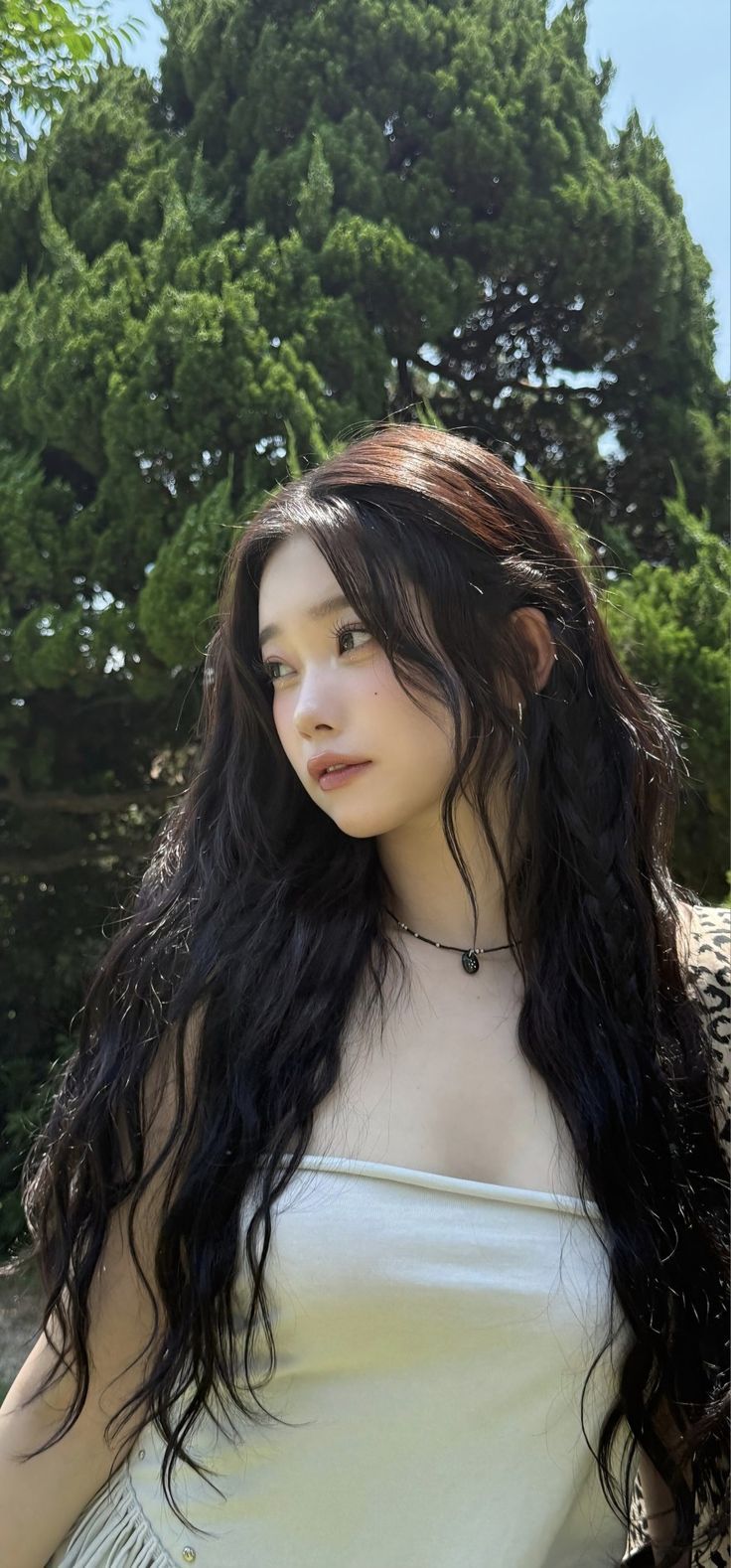 736x1578 TSUKI WALLPAPER ig: bunny9tsuki #tsuki #billlie #wallpaper