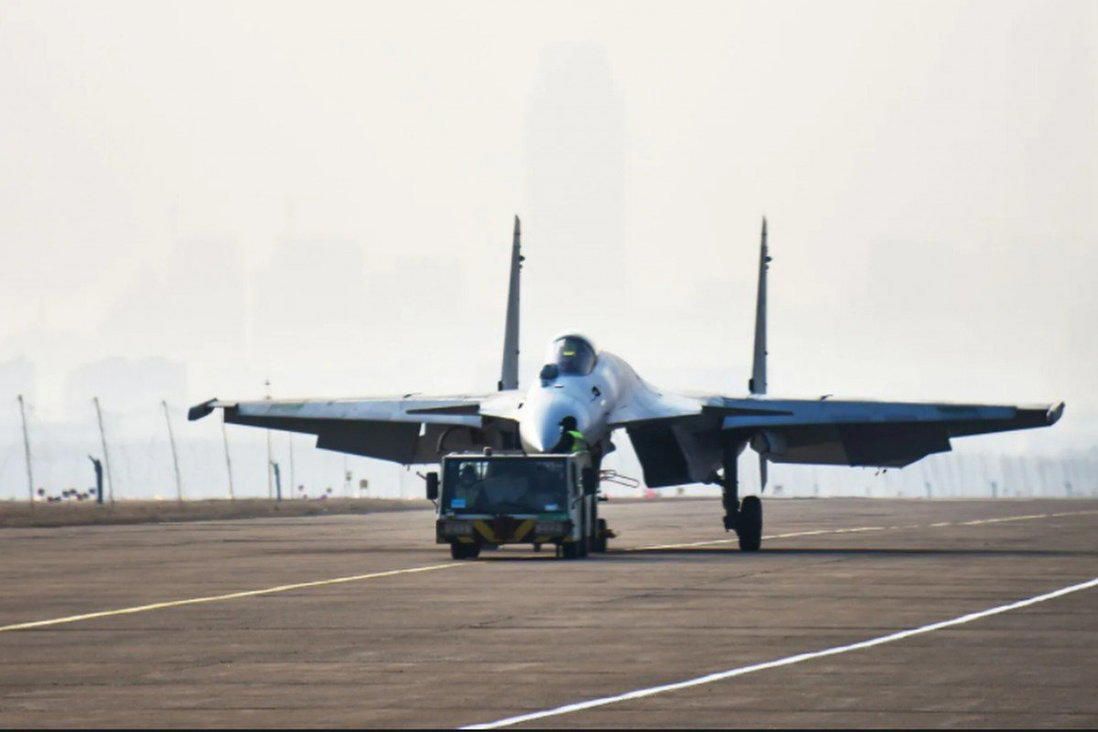 1098x732 China's J 15 “Flying Shark Fighter Jet Receives Upgraded Infrared Search, Radar And Wings