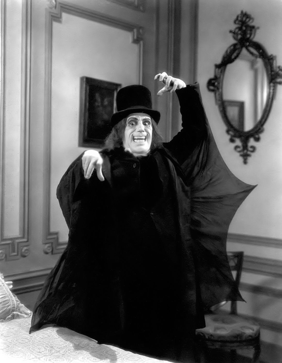 1165x1500 London After Midnight
