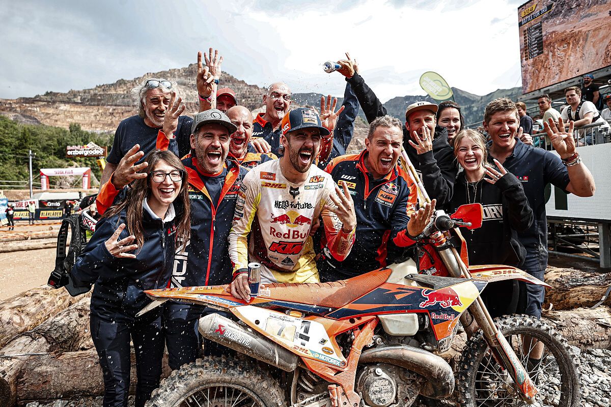 1200x800 MANUEL LETTENBICHLER WINS THE 2025 RED BULL