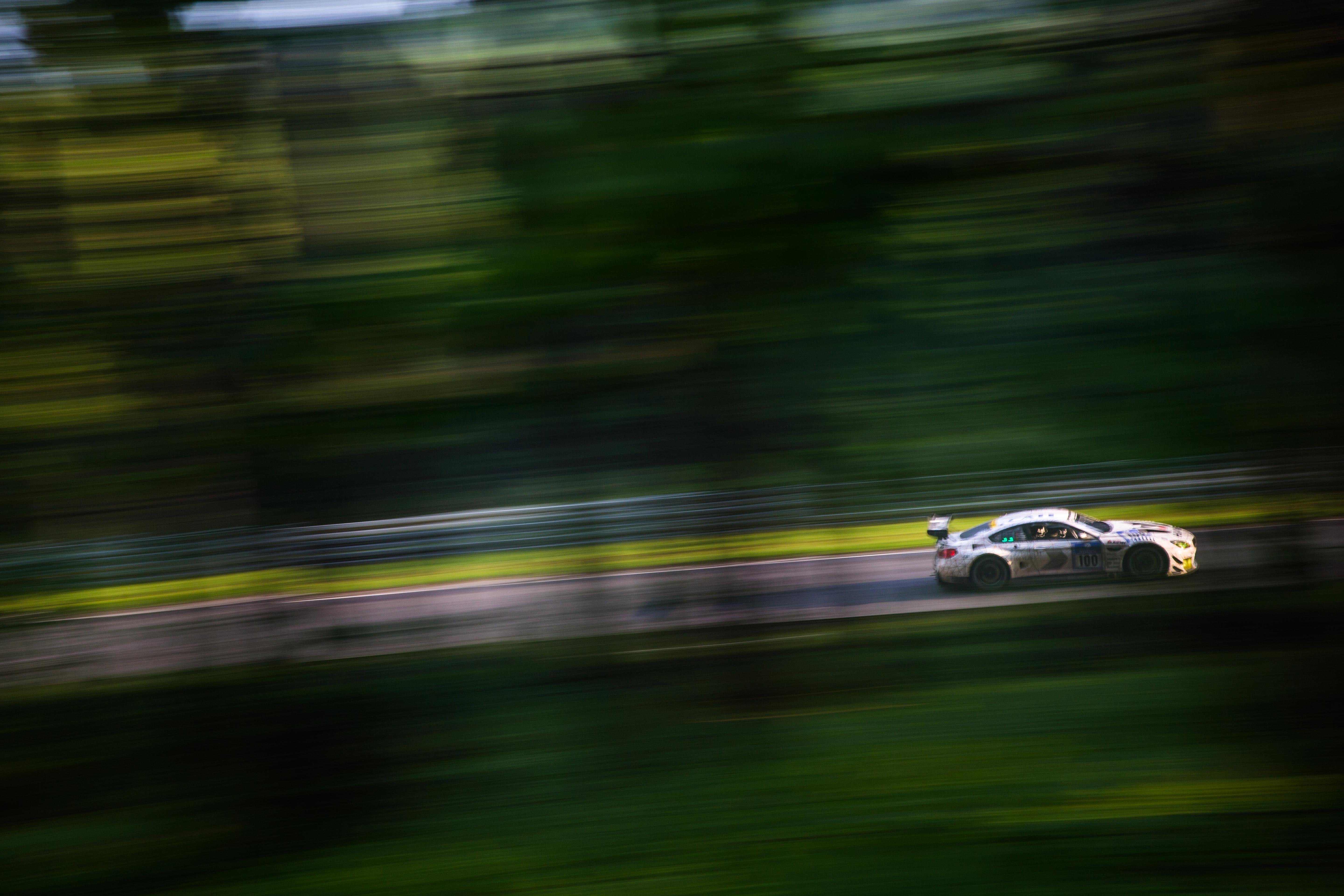 5760x3840 Nurburgring 24 hours 2016 photo and results