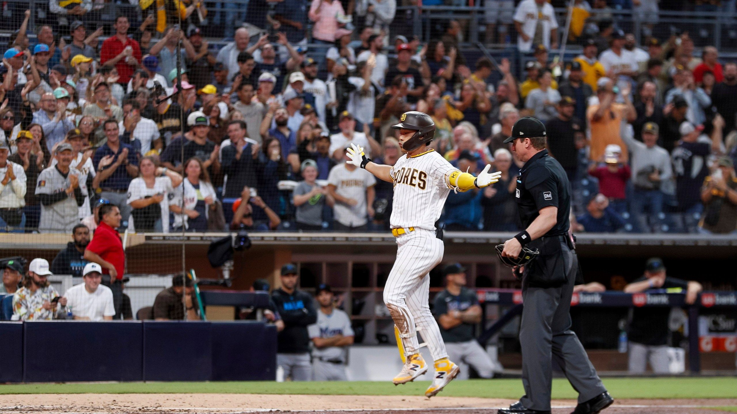 2560x1440 Ha Seong Kim's First Grand Slam Leads Padres Over Marlins 6 2. FOX 5 San Diego & KUSI News