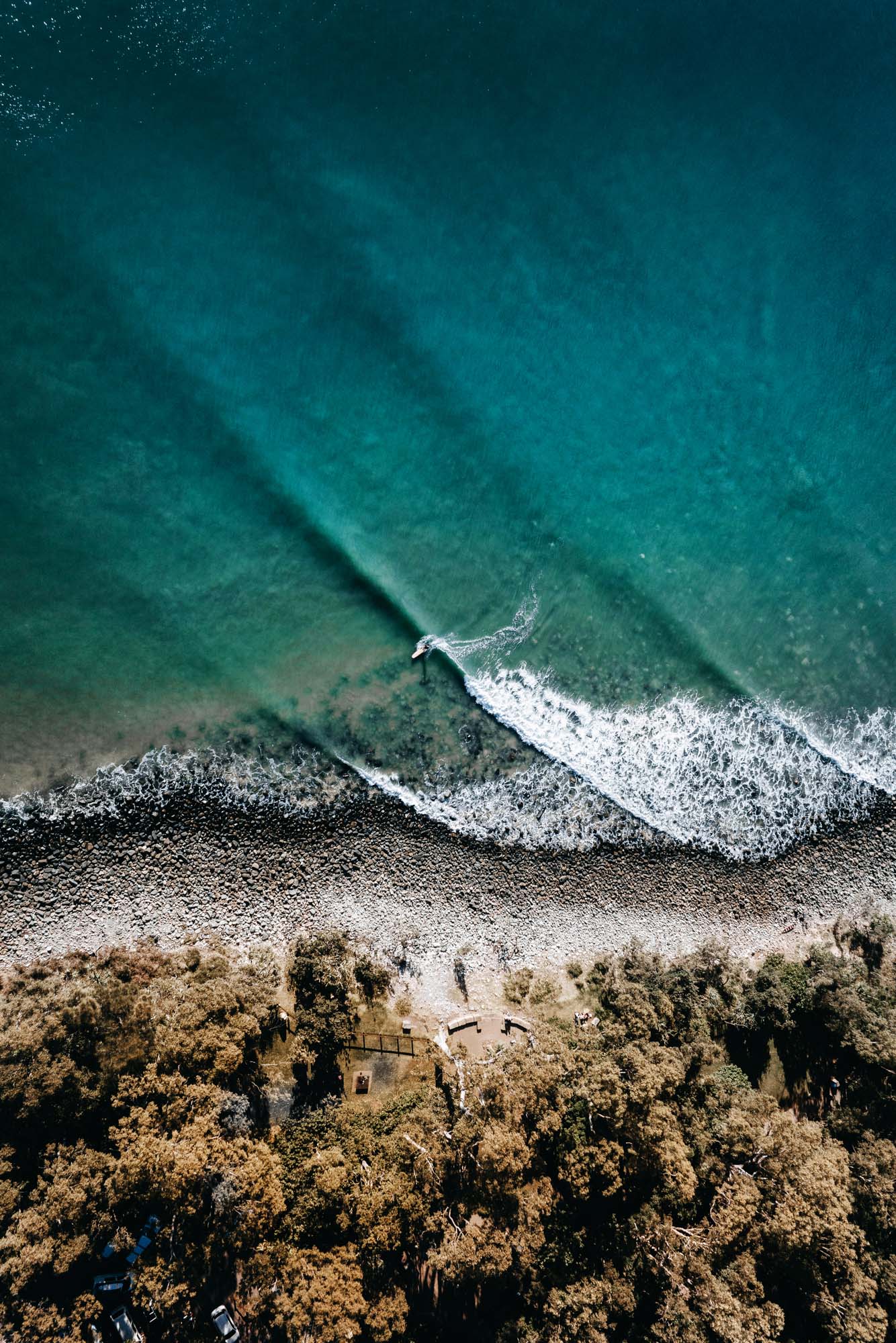 1334x2000 WAVES & SURF