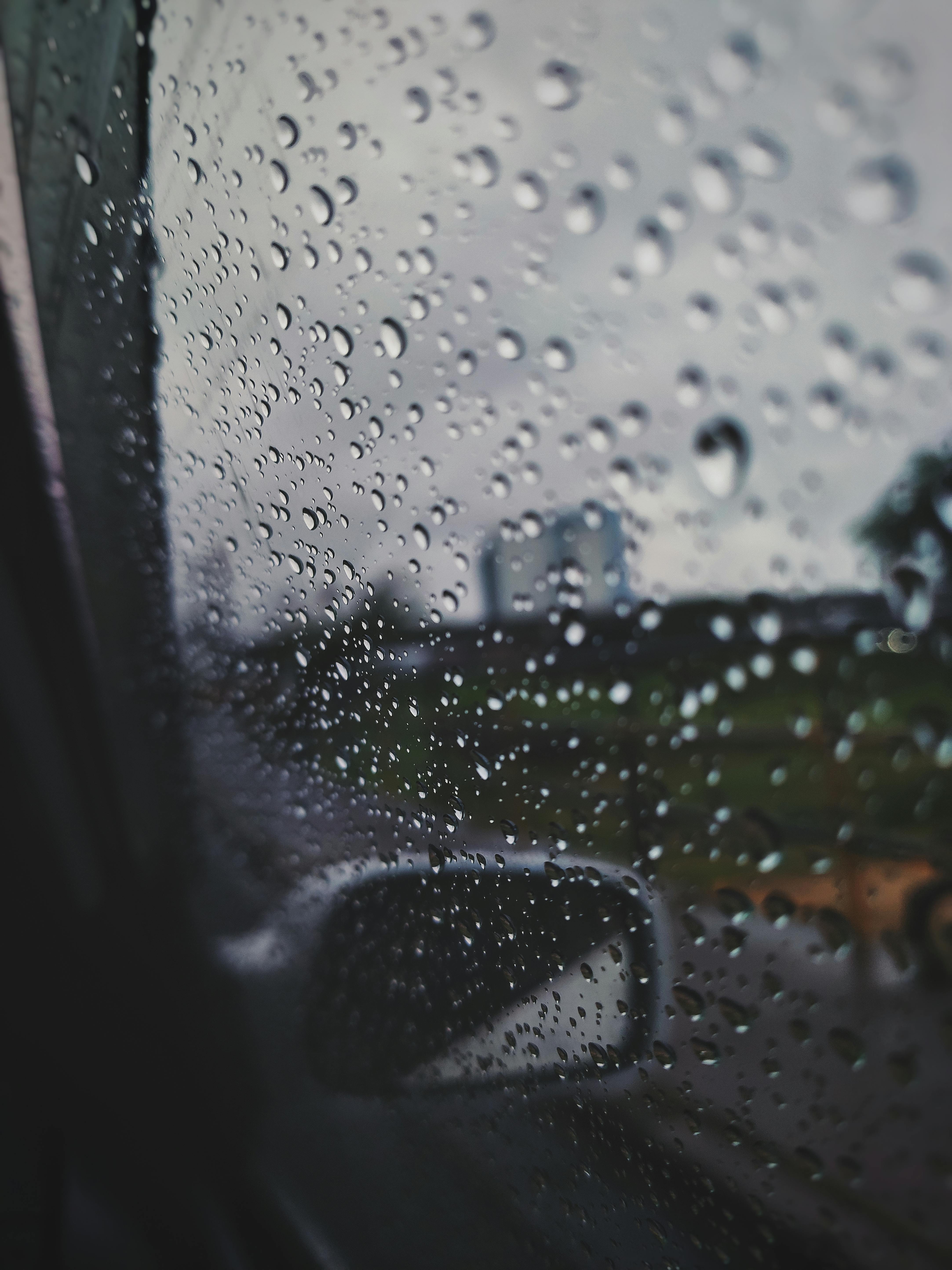 4330x5773 Close Up Shot Of Raindrops On A Car Window · Free
