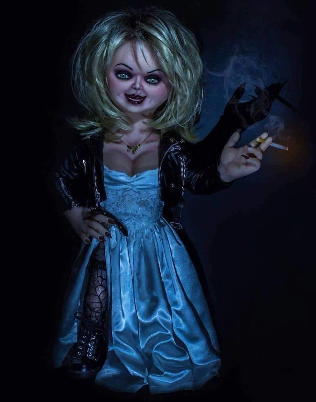 1043x1327 Tiffany Valentine Wallpaper