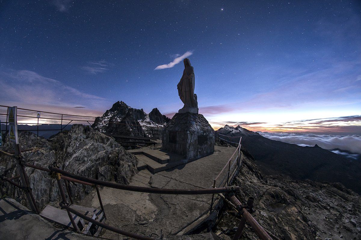 1200x800 Virgen de Las Nieves al amanecer en Pico Espejo, en #Mérida #Venezuela #MeridaNatural El mejor destino turístico!