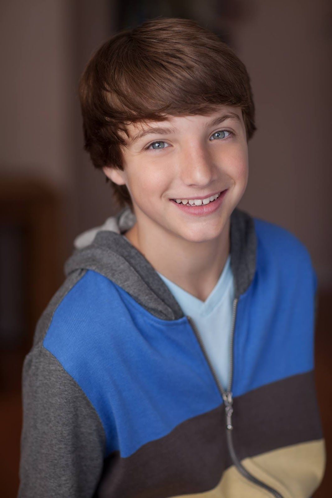 1067x1600 Jake Short Wallpaper
