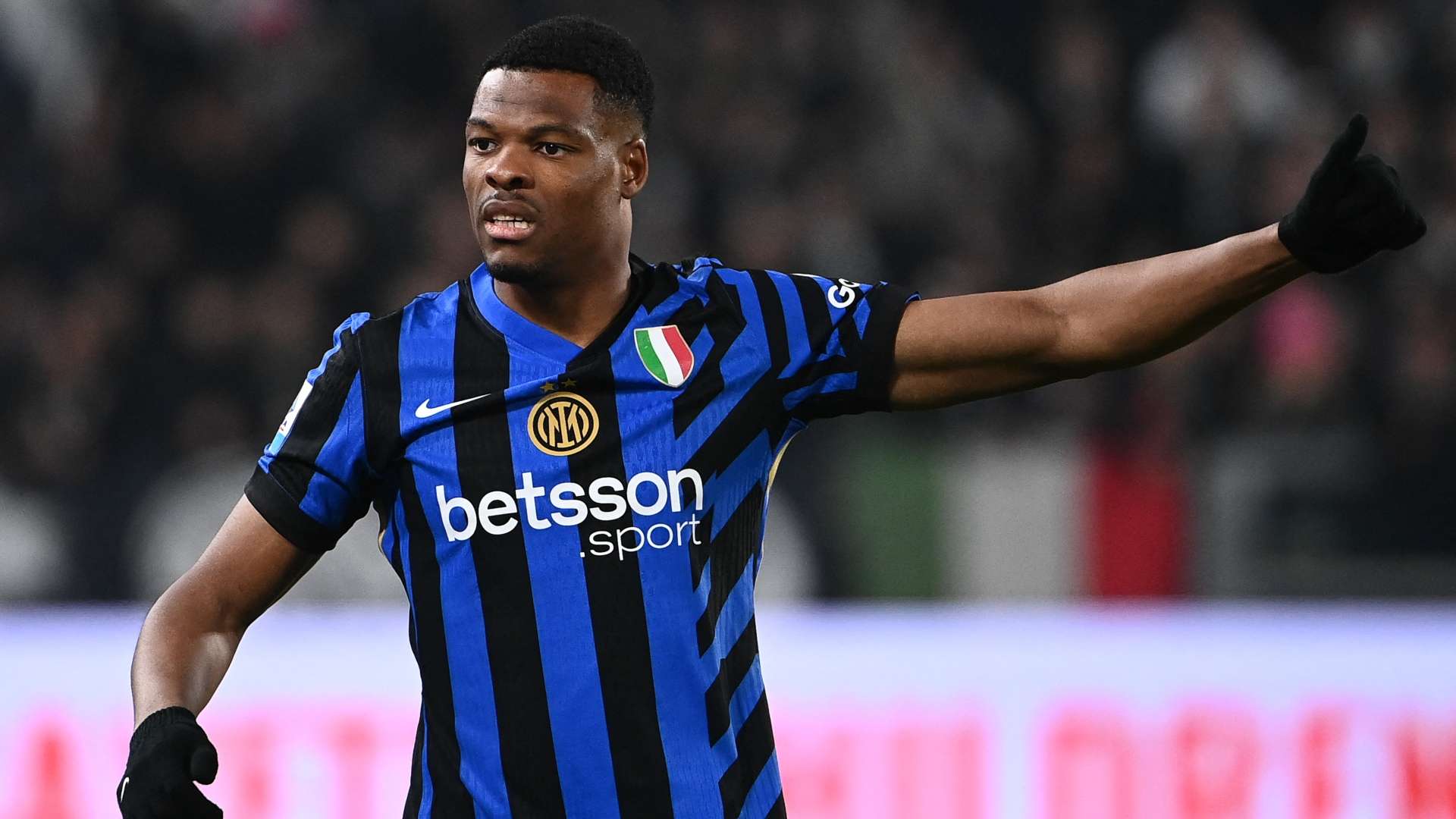 1920x1080 Barcelona Must Hurry To Snap Up €25m Denzel Dumfries Before Release Clause Expires As Inter Full Back Prepares To Switch Agent In Possible Hint At Summer Move. Goal.com US