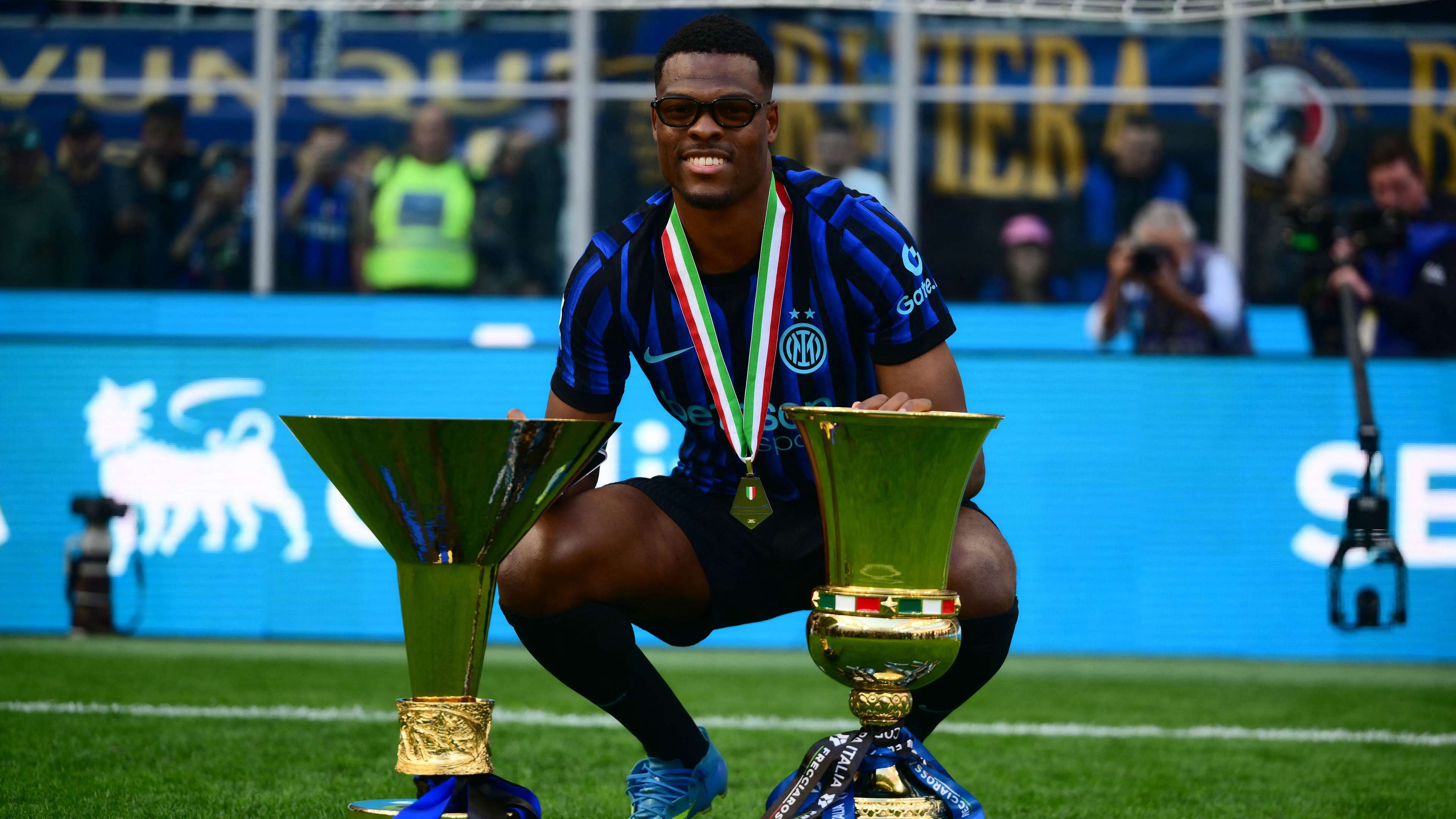 3840x2160 Real Madrid make Denzel Dumfries approach as Inter open talks to sign replacement
