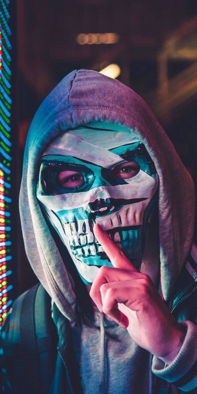 640x1280 Topeng Wallpaper